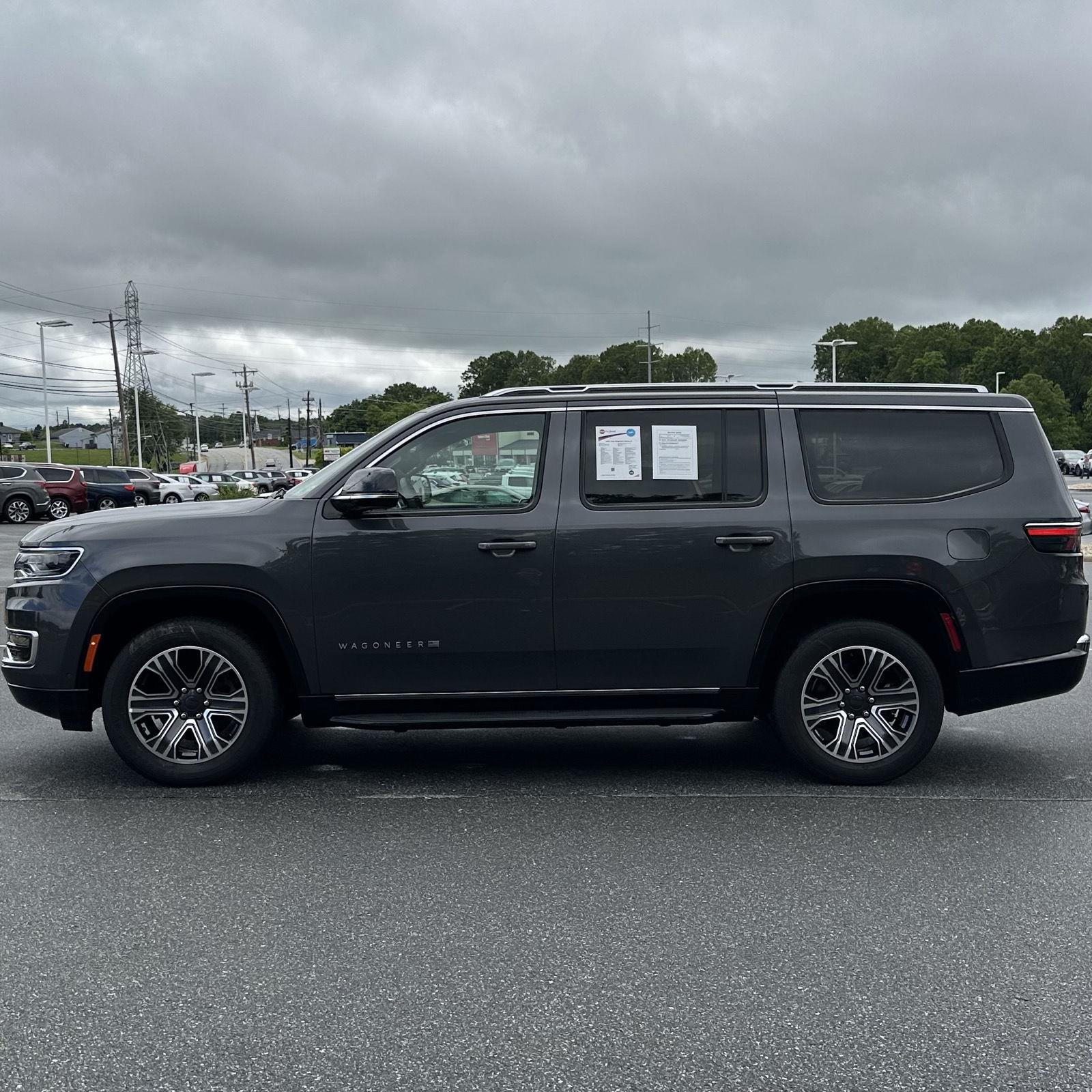 2024 Jeep Wagoneer Series II photo 2