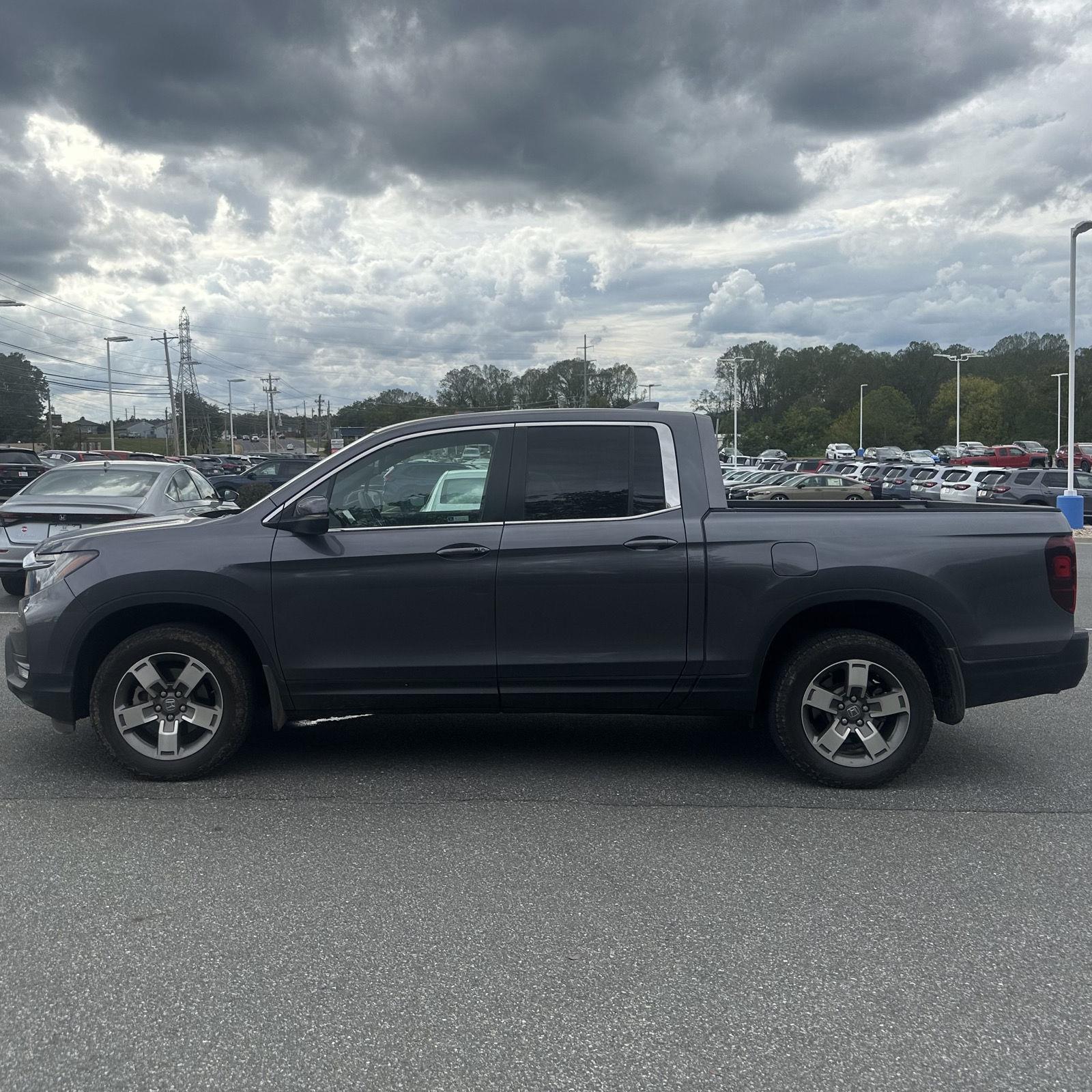 2024 Honda Ridgeline RTL photo 2