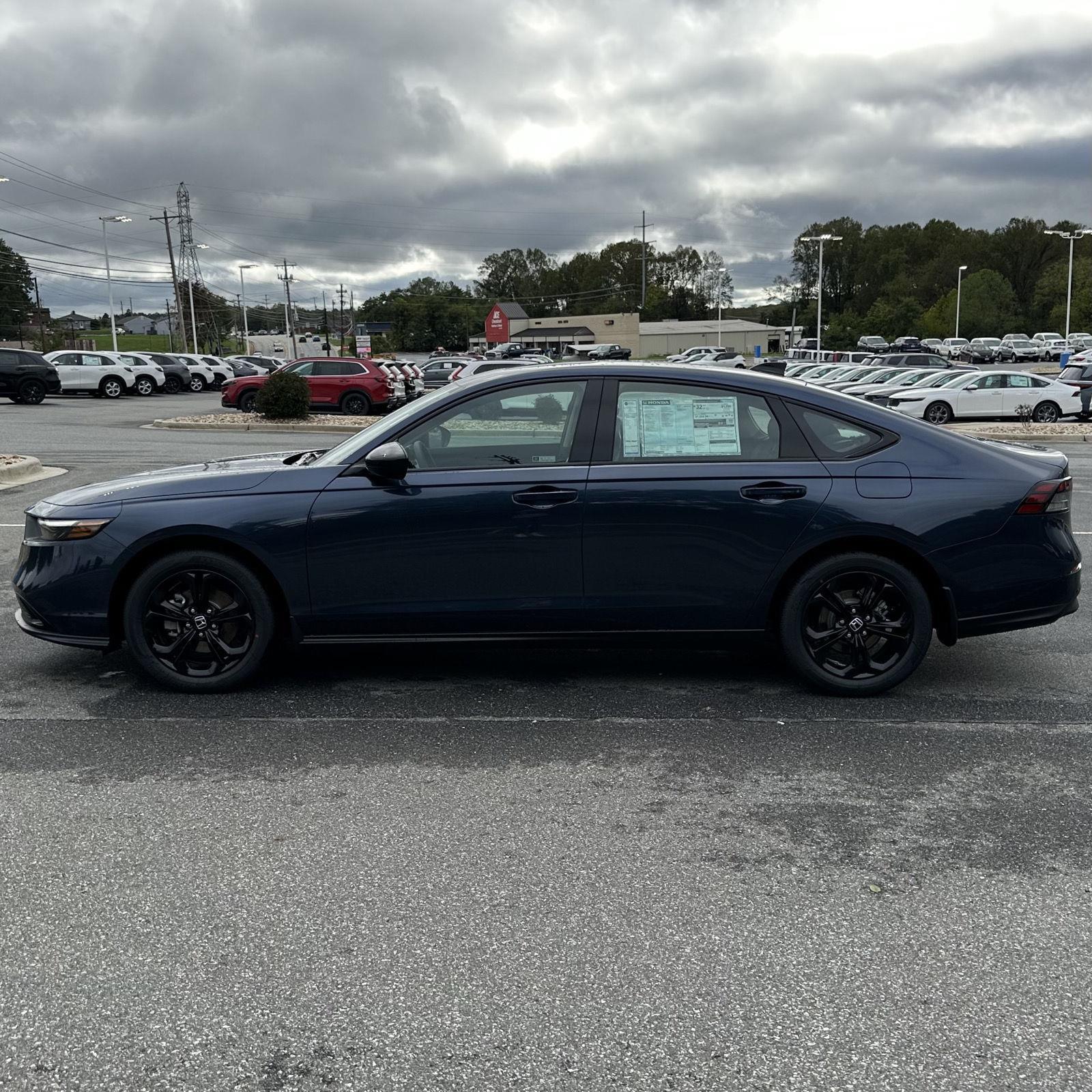 2025 Honda Accord 1.5T SE photo 2