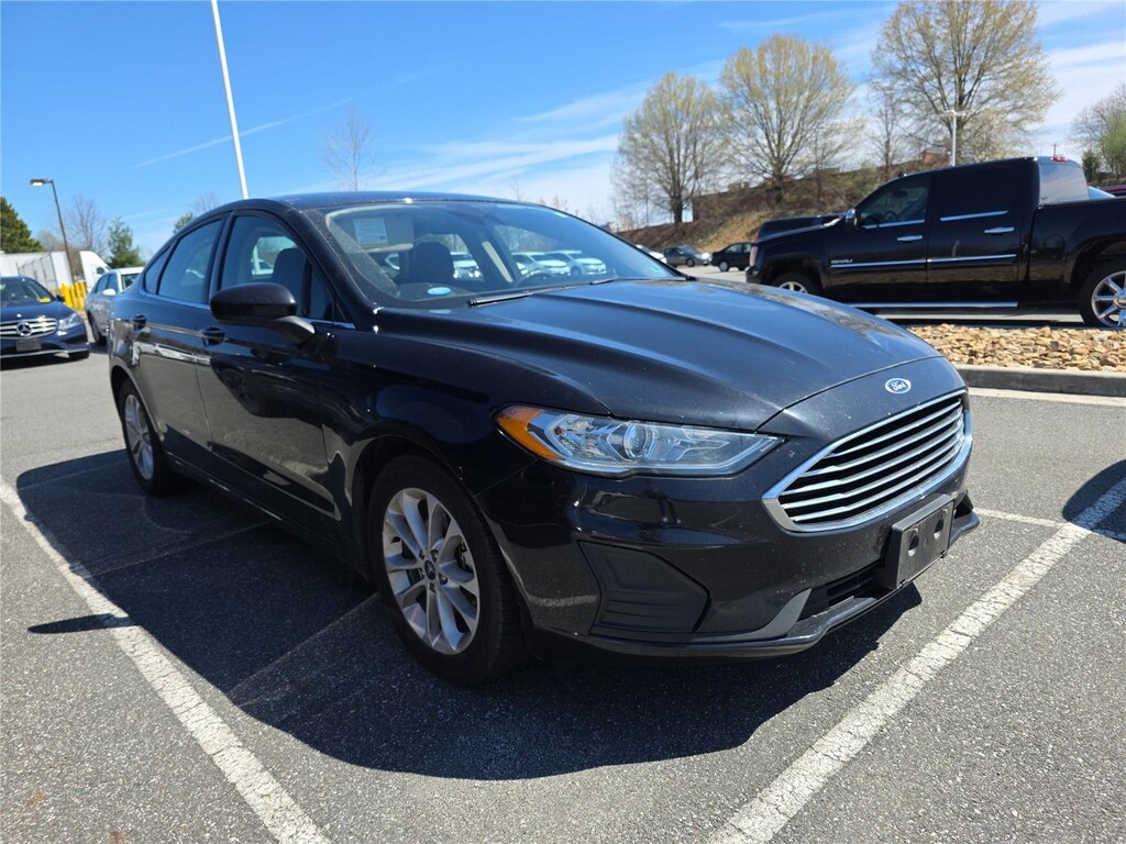 Used 2020 Ford Fusion SE Sedan