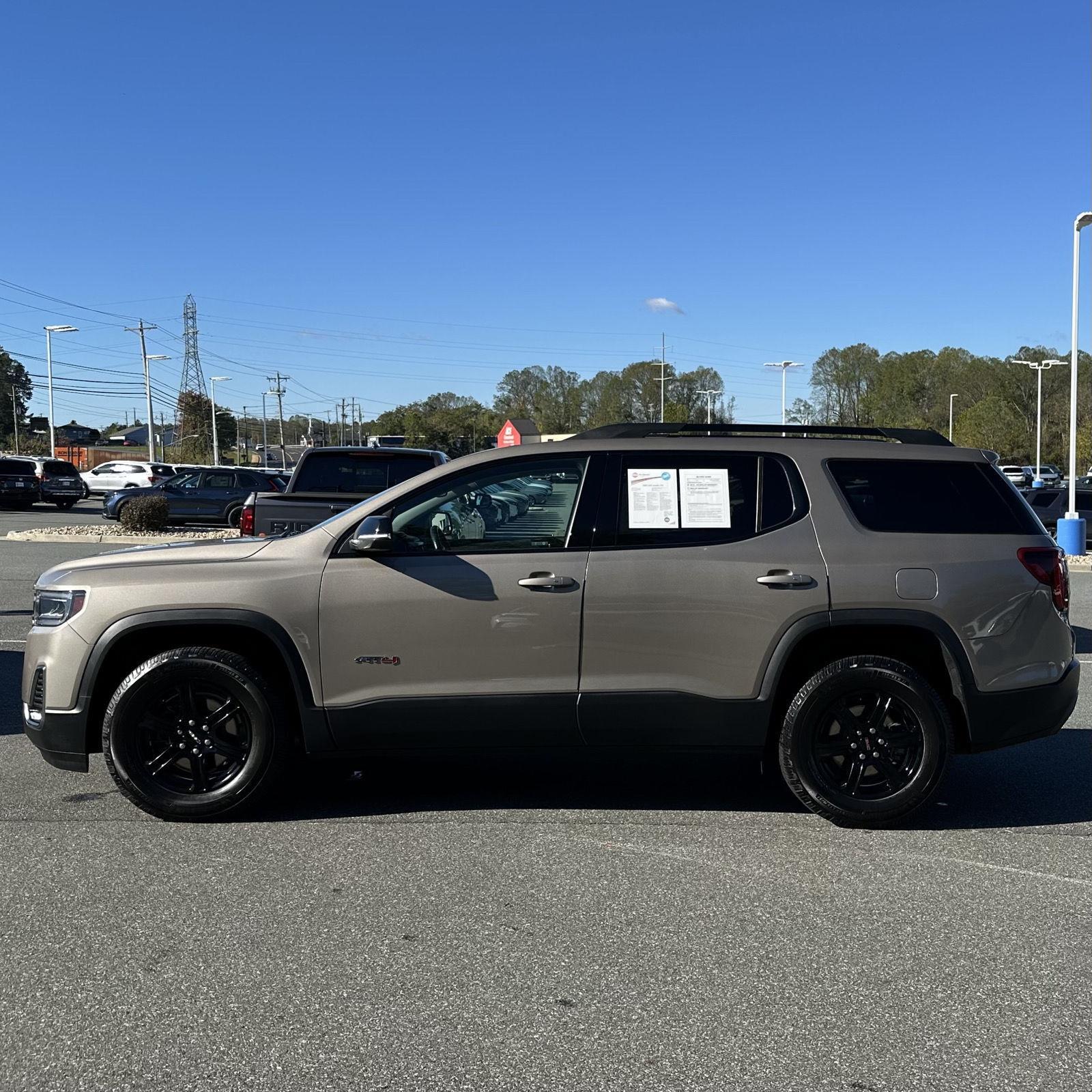 2022 Gmc Acadia AT4 photo 2