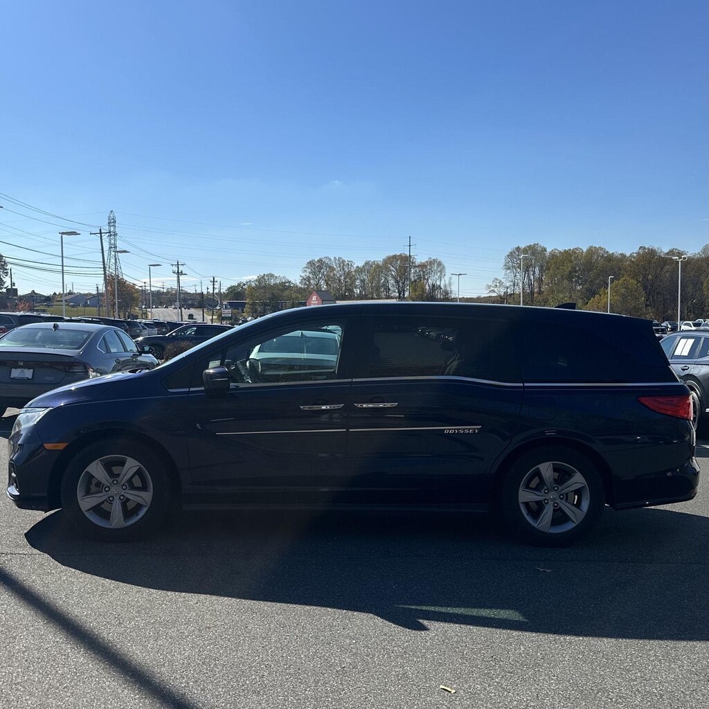 Used 2020 Honda Odyssey EX-L w/Navi/RES Van