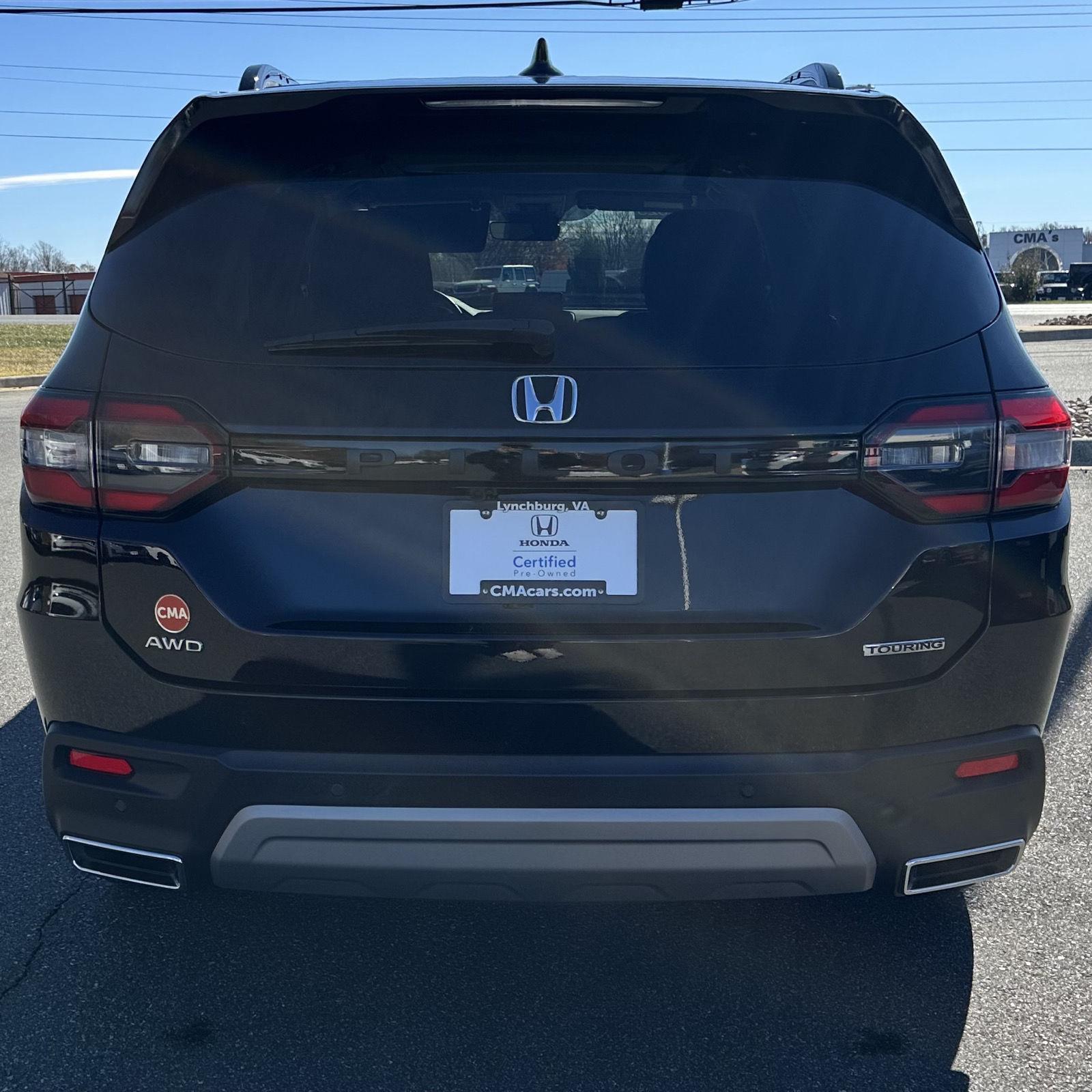 2025 Honda Pilot Touring photo 2