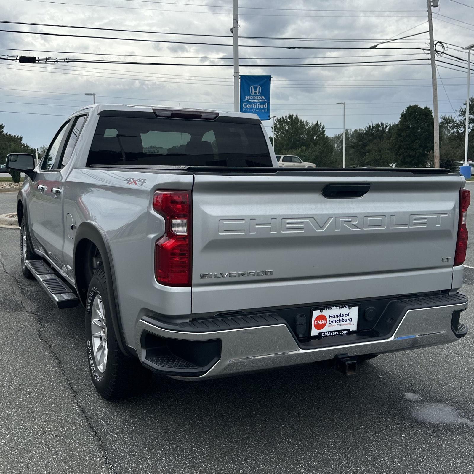2020 Chevrolet Silverado 1500 LT photo 3