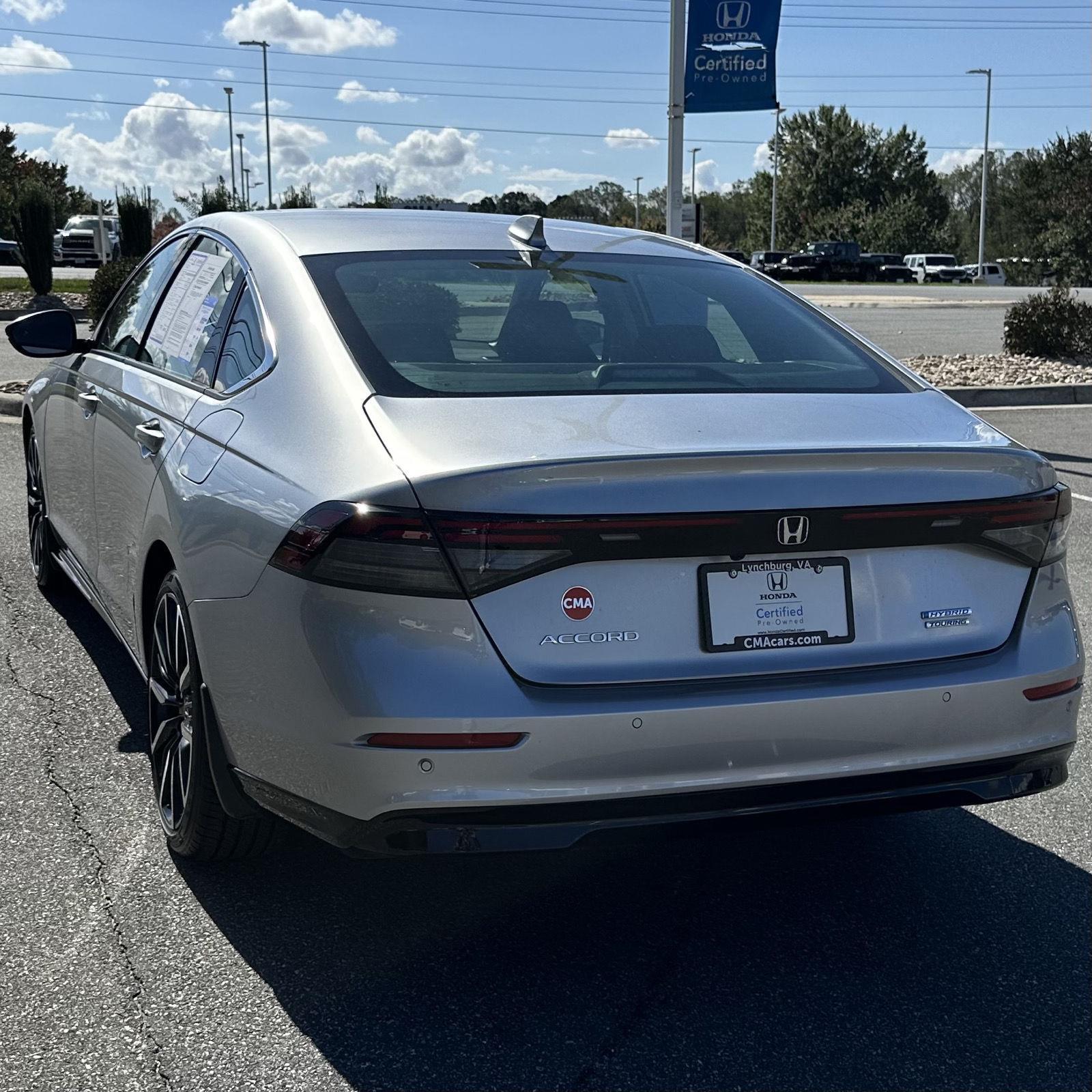 2024 Honda Accord Hybrid Touring photo 3