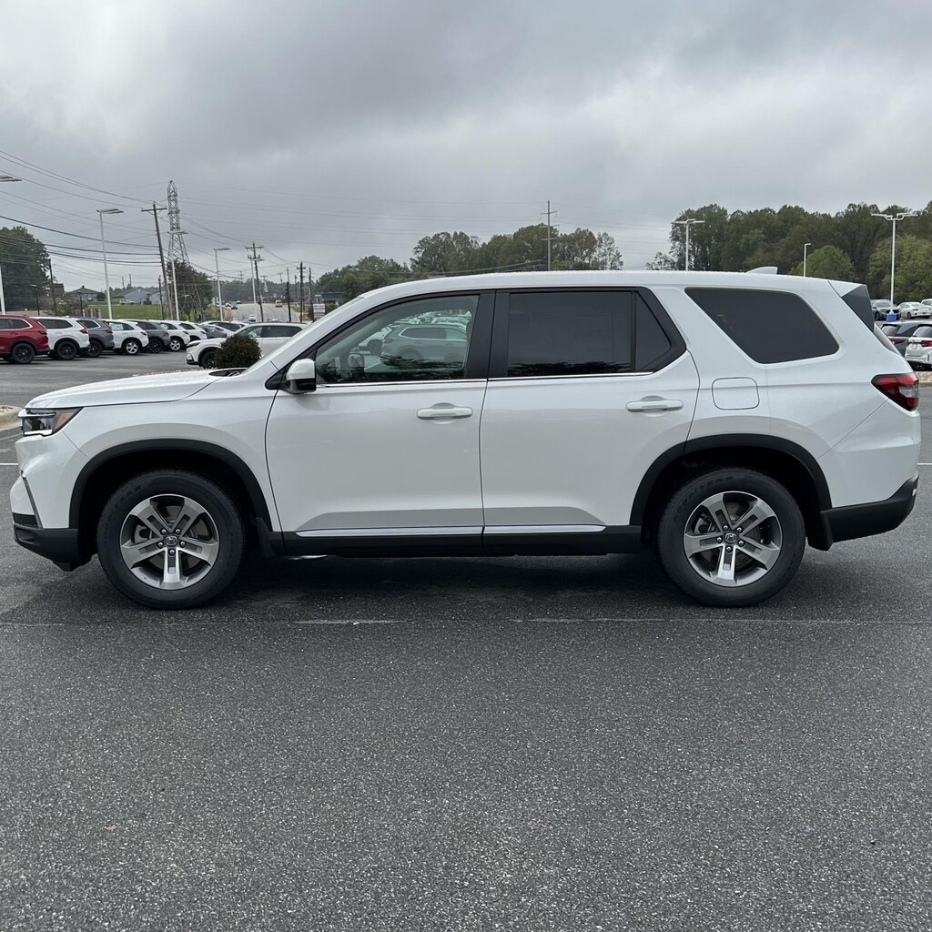 Used 2025 Honda Pilot EX-L SUV