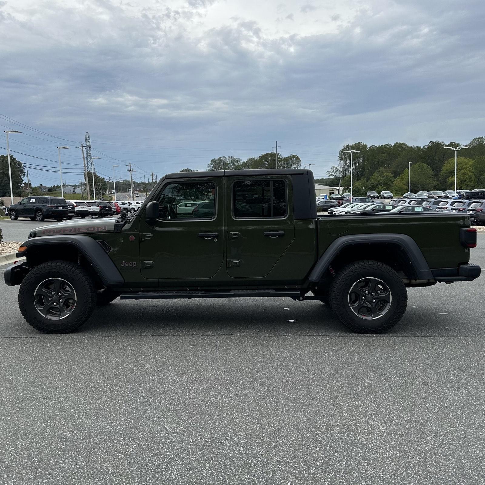 2022 Jeep Gladiator Rubicon photo 2