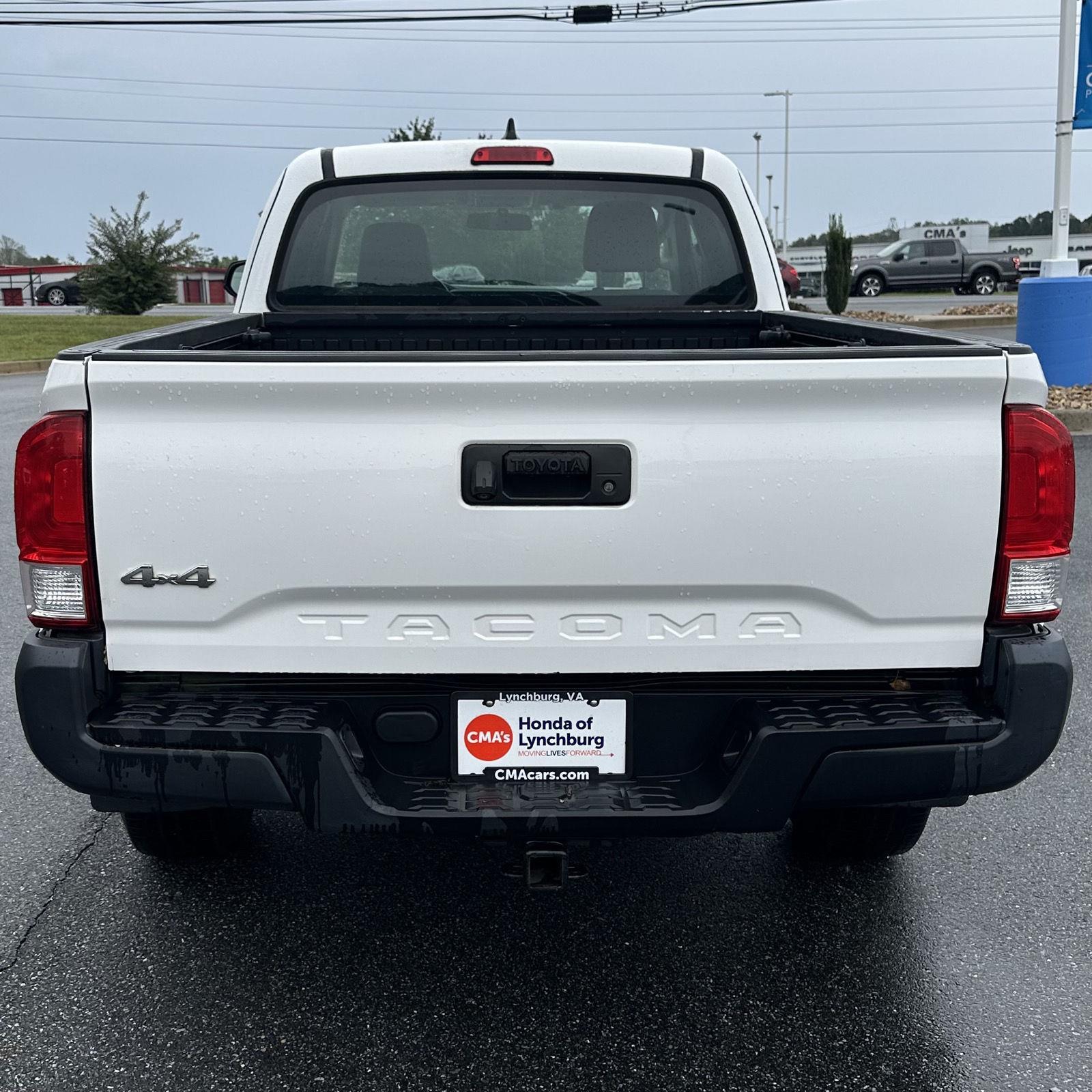 2016 Toyota Tacoma SR5 photo 4