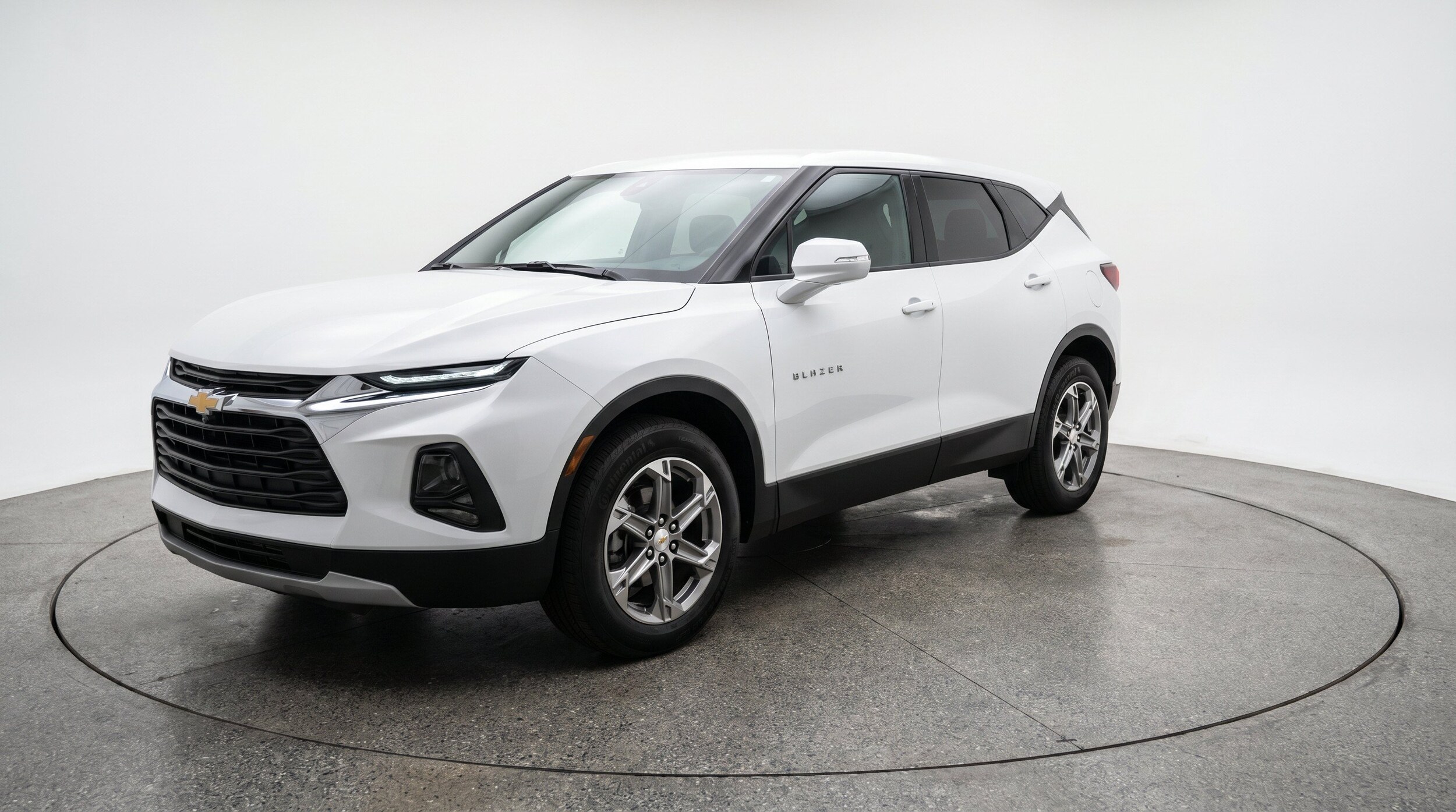 Thumbnail: 2025 Chevrolet Blazer - 3