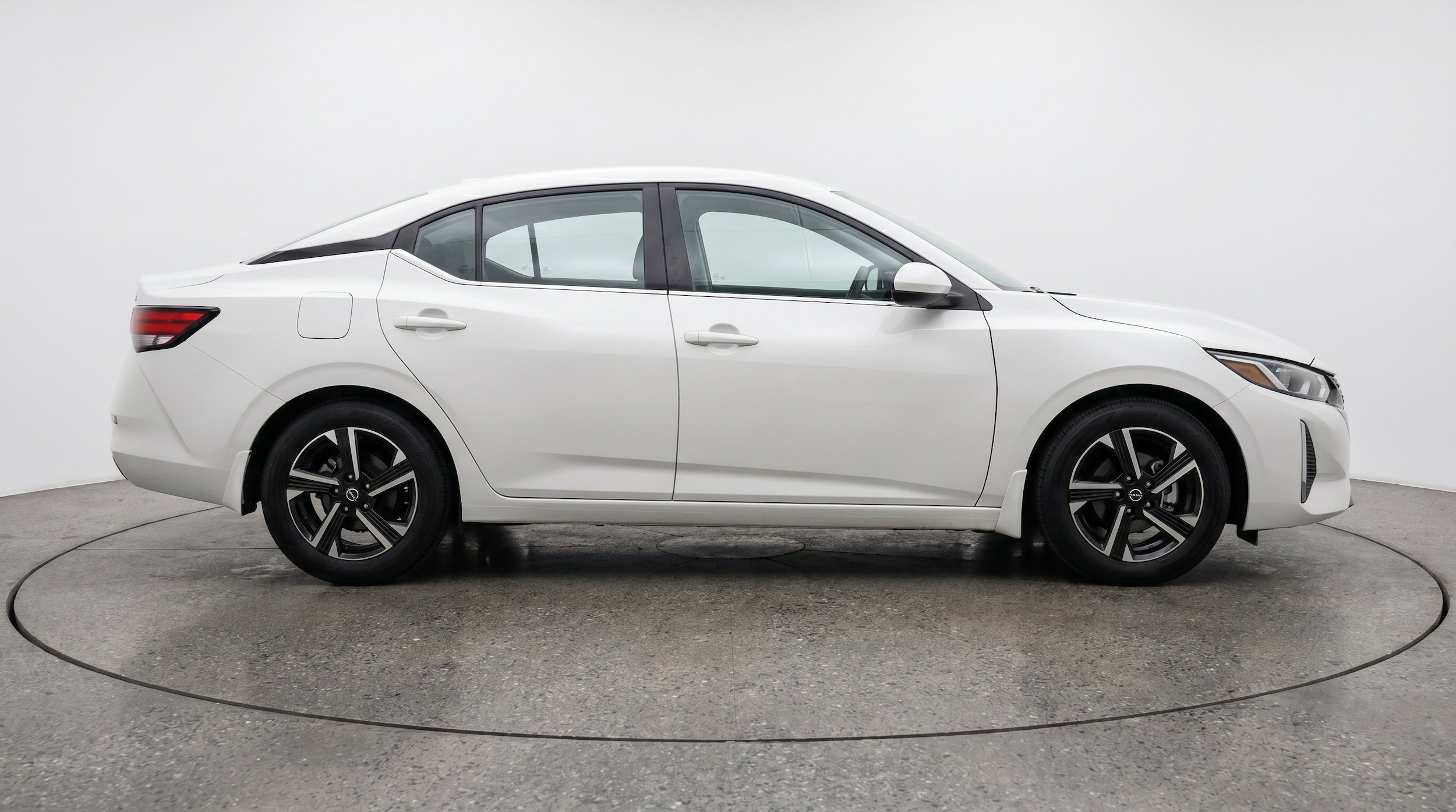 Thumbnail: 2025 Nissan Sentra - 11
