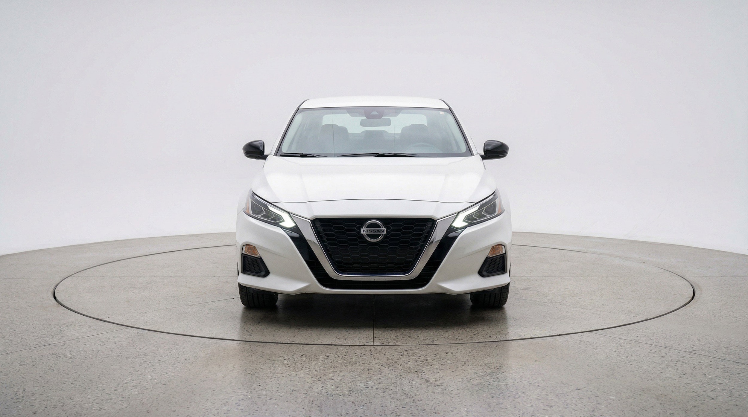 Thumbnail: 2025 Nissan Altima - 2