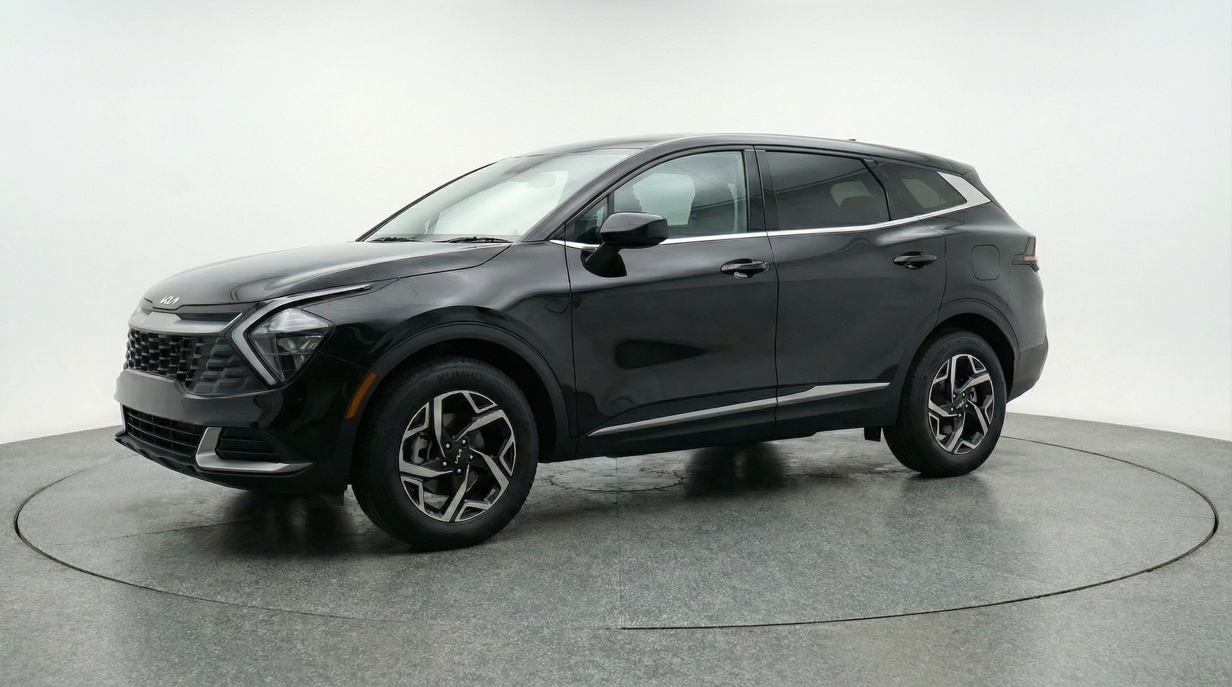 Thumbnail: 2025 Kia Sportage - 3