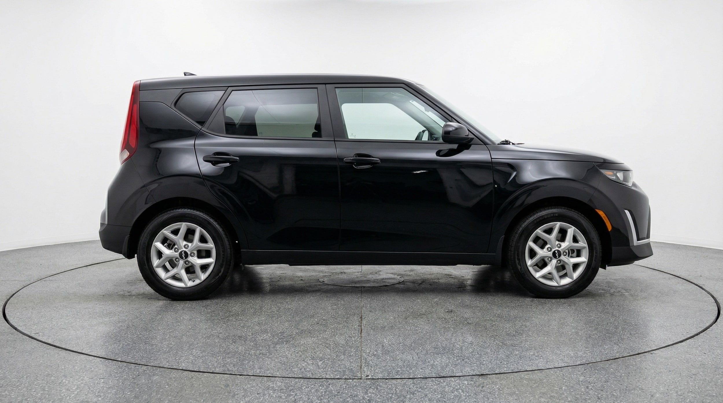 Thumbnail: 2025 Kia Soul - 8