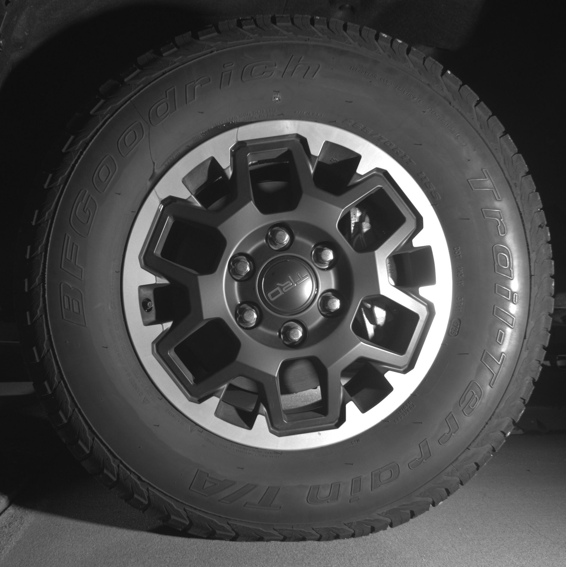 Thumbnail: 2025 Toyota Tacoma - 9