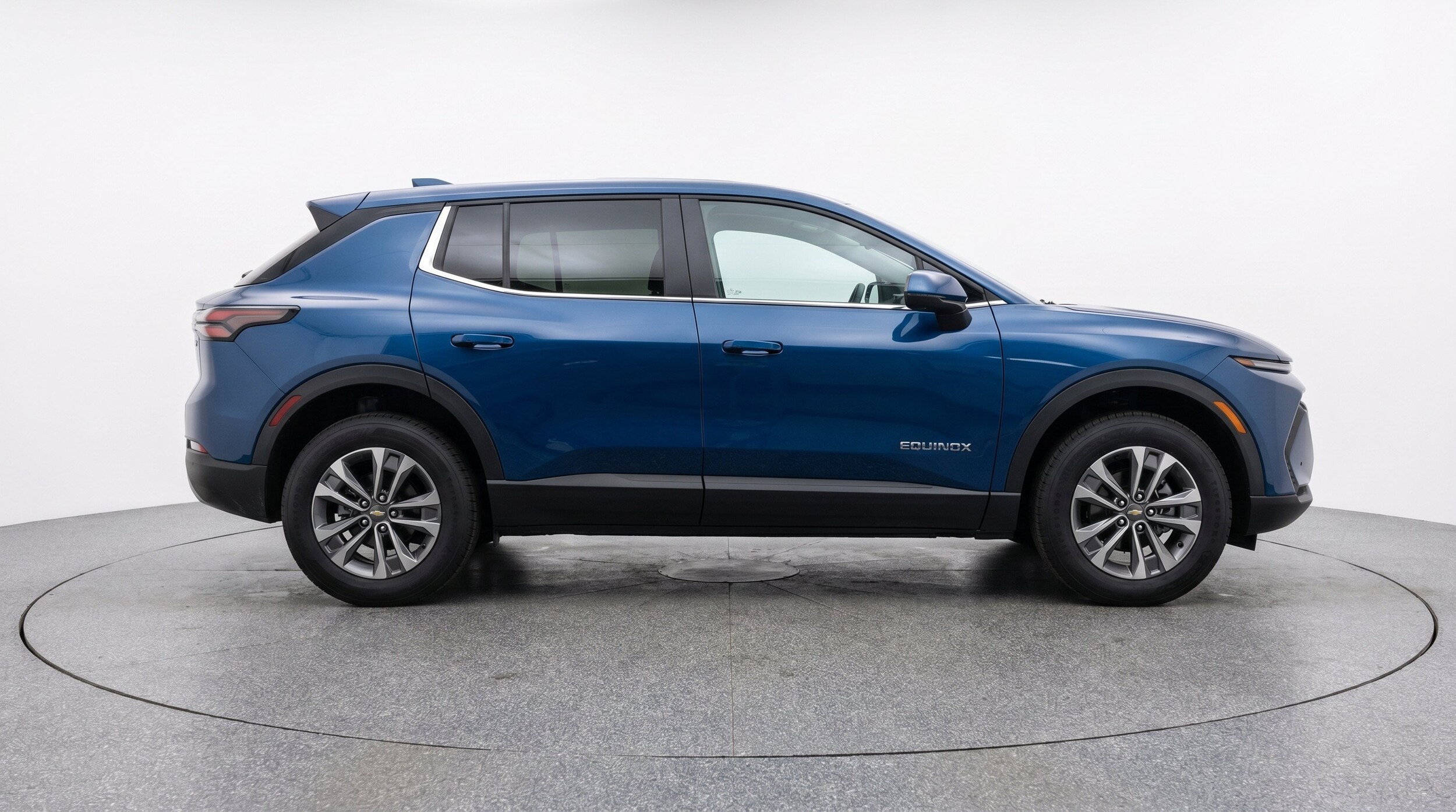 Thumbnail: 2025 Chevrolet Equinox - 11