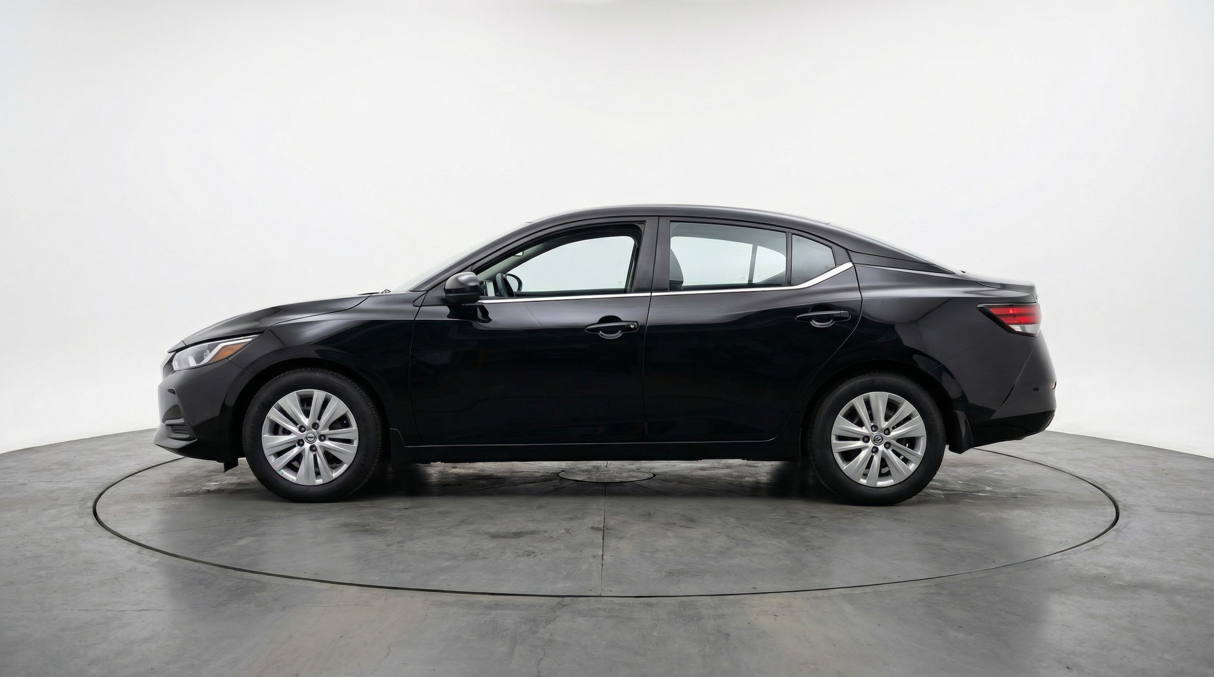 Thumbnail: 2025 Nissan Sentra - 4