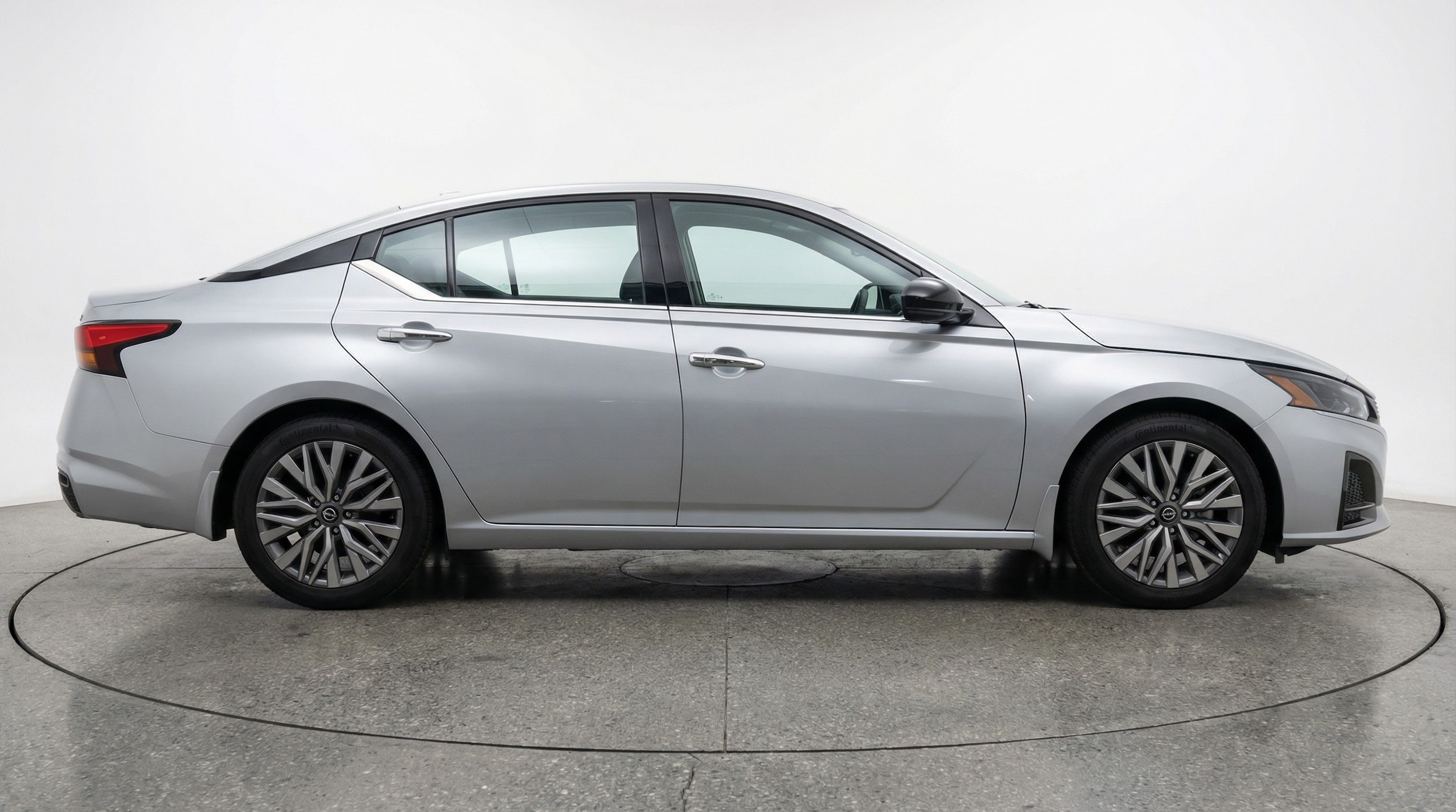 Thumbnail: 2025 Nissan Altima - 8