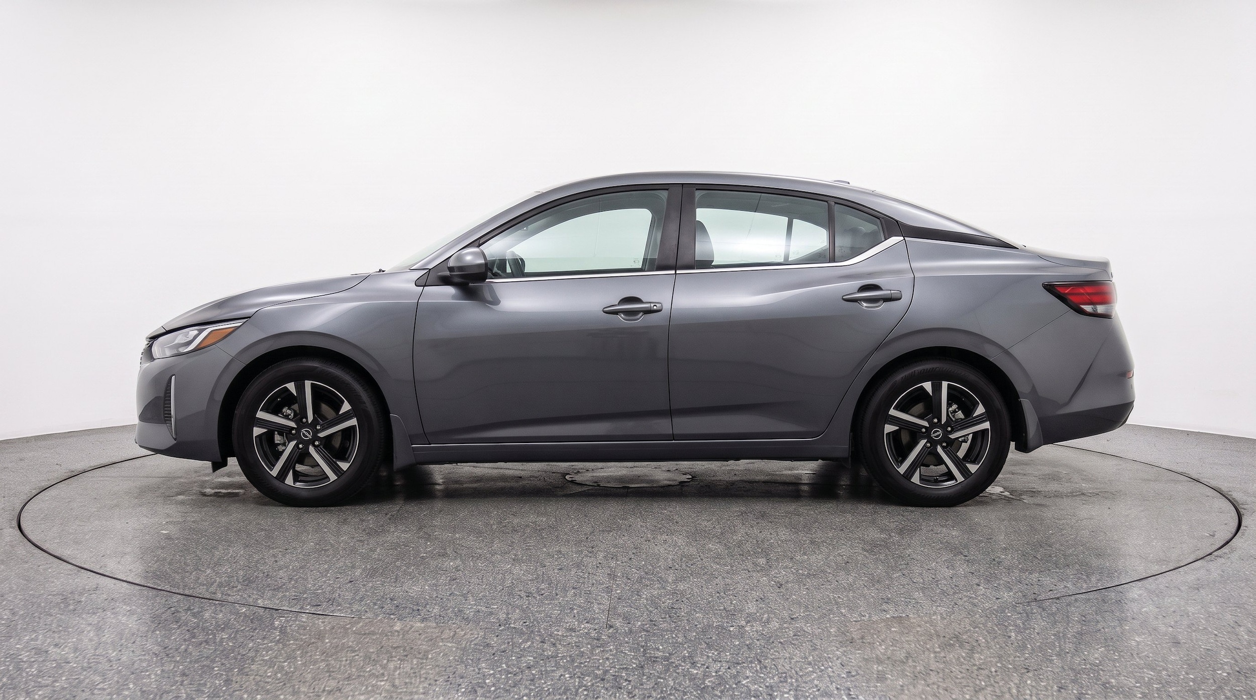 Thumbnail: 2025 Nissan Sentra - 5