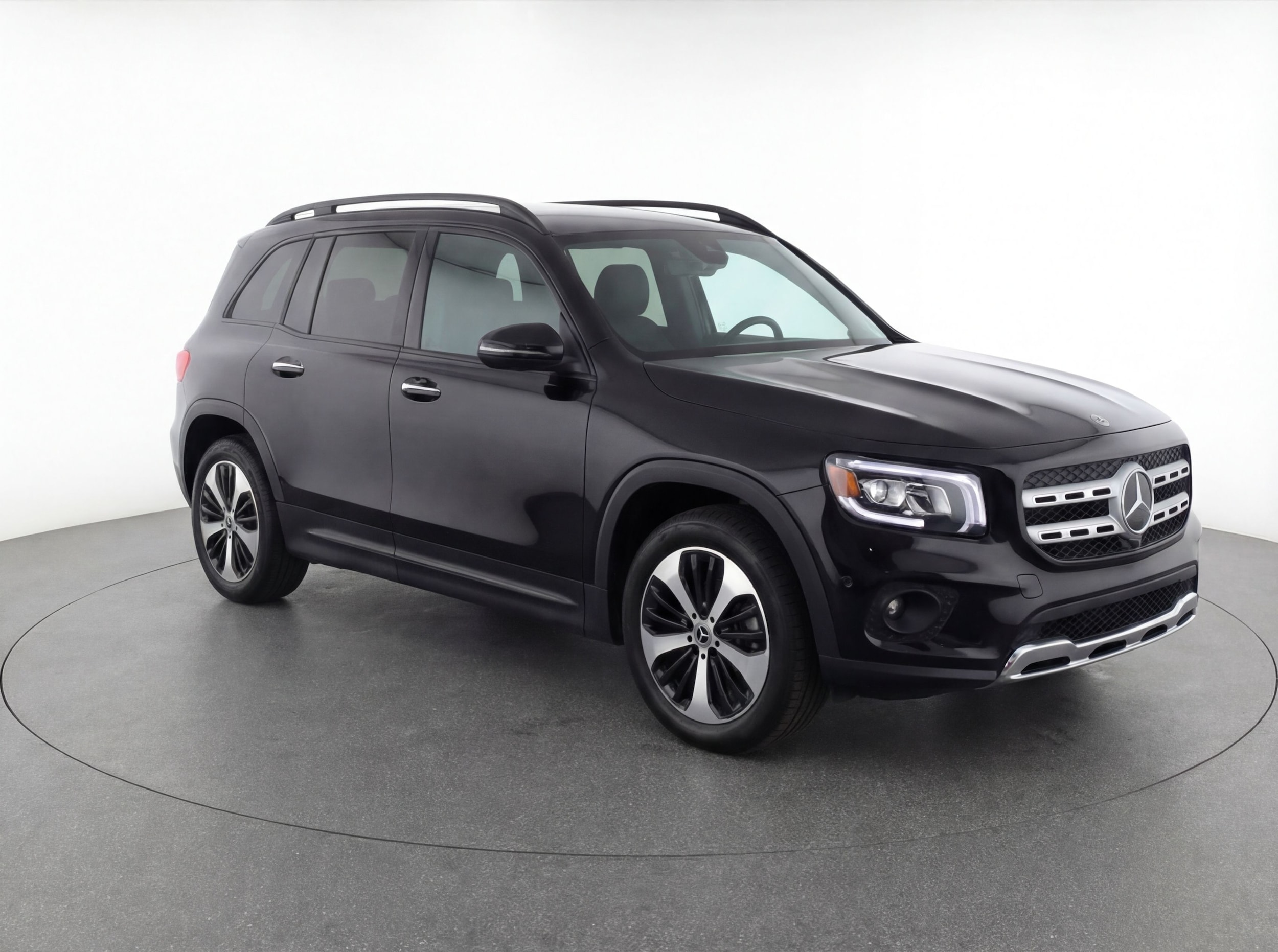 Thumbnail: 2025 Mercedes-Benz GLB - 1