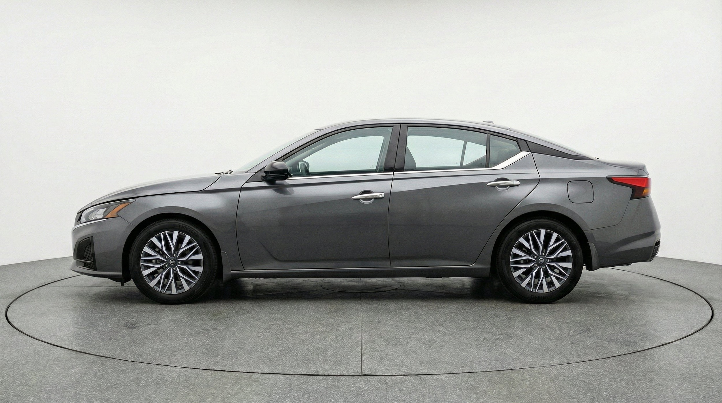 Thumbnail: 2025 Nissan Altima - 5