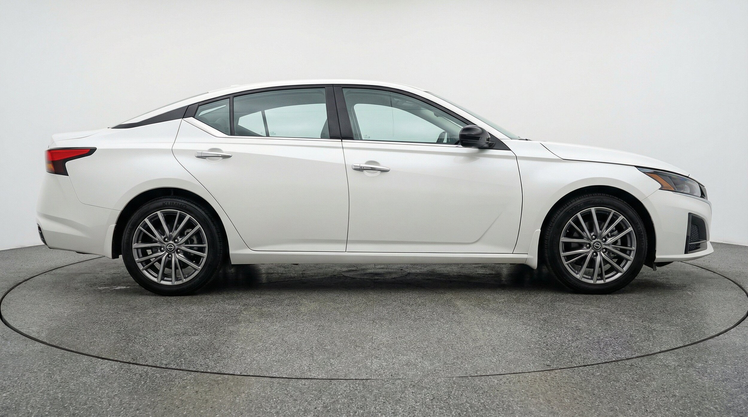 Thumbnail: 2025 Nissan Altima - 11