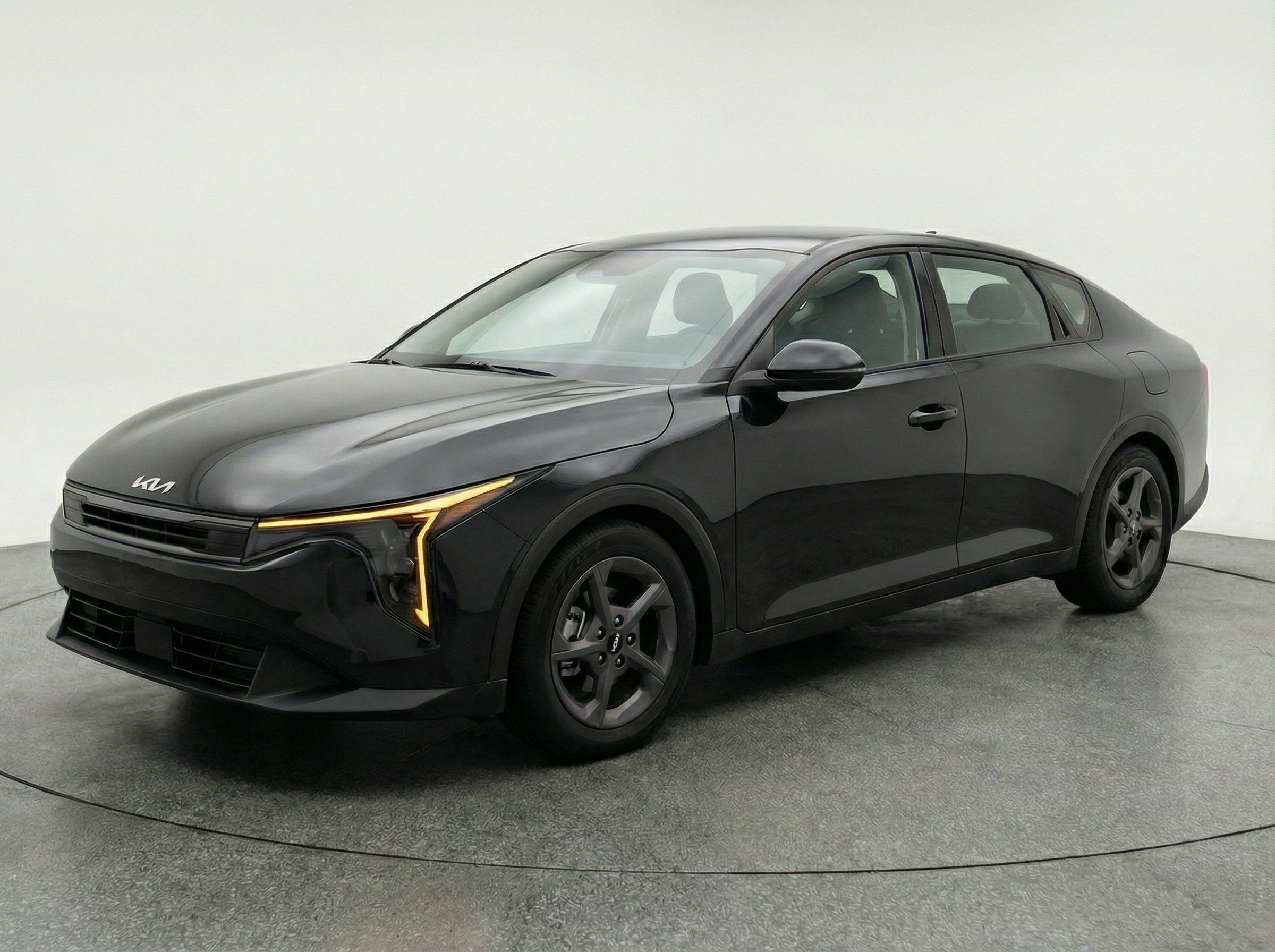 Thumbnail: 2025 Kia K4 - 3