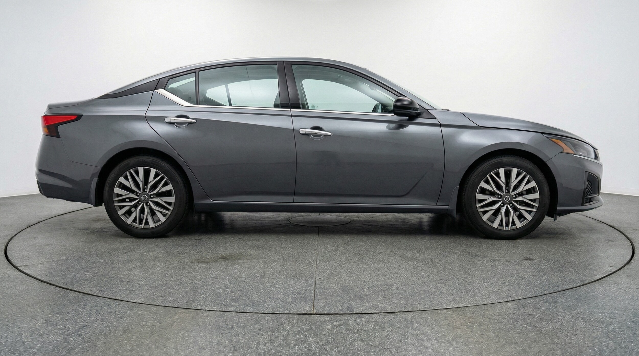 Thumbnail: 2025 Nissan Altima - 8