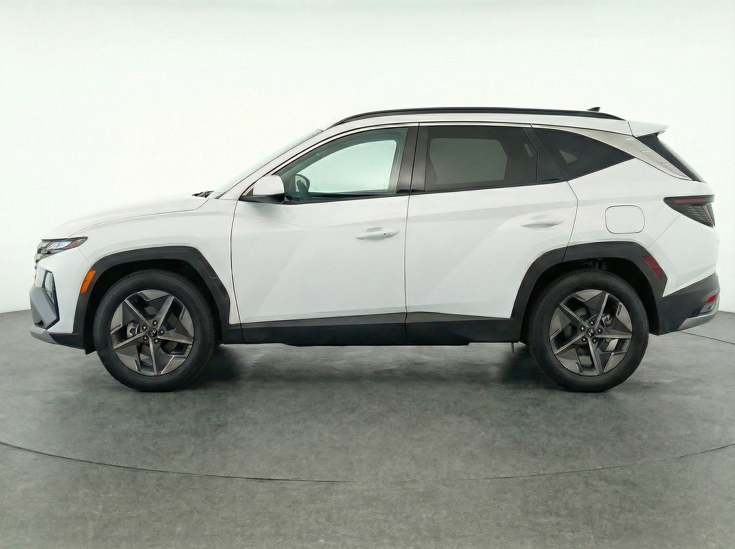 Thumbnail: 2025 Hyundai Tucson - 4