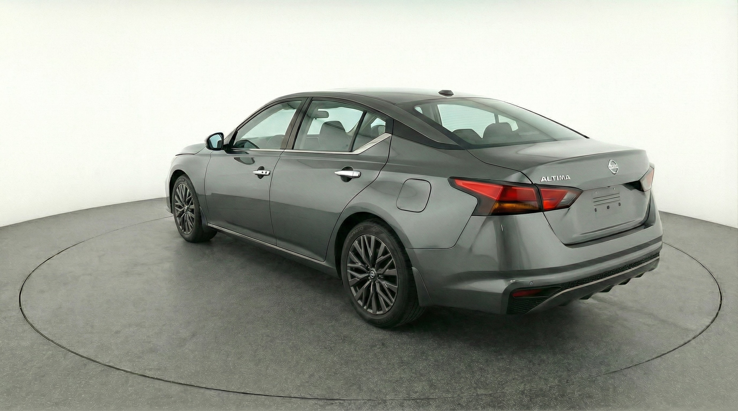 Thumbnail: 2025 Nissan Altima - 5