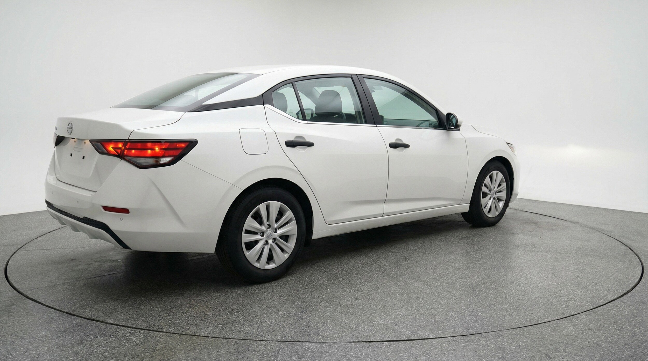 Thumbnail: 2025 Nissan Sentra - 9