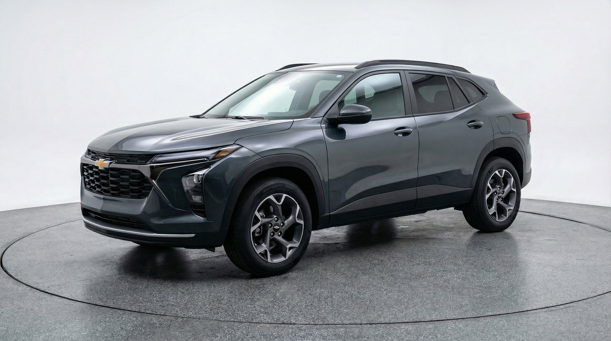 Thumbnail: 2025 Chevrolet Trax - 3