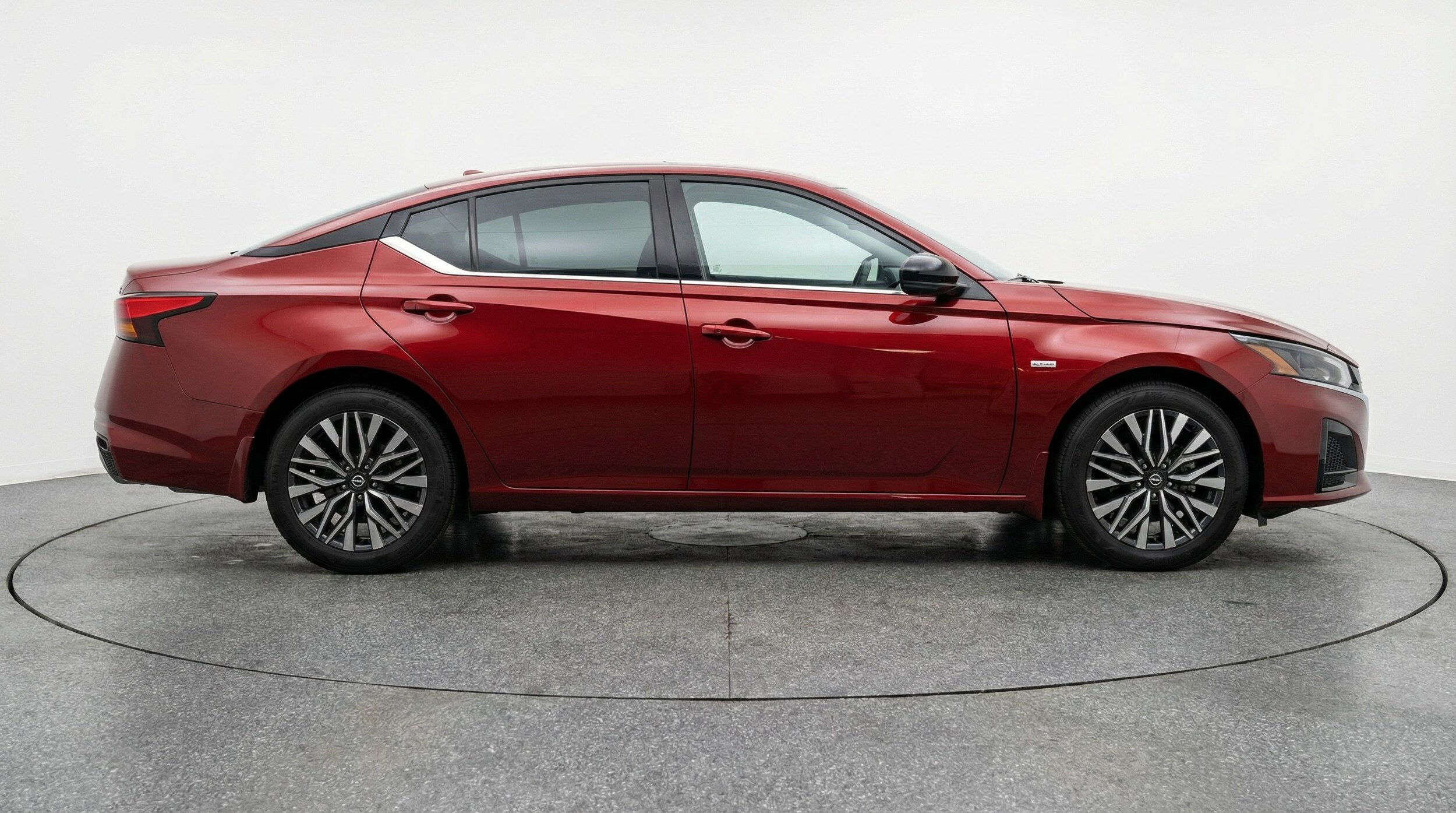 Thumbnail: 2025 Nissan Altima - 8