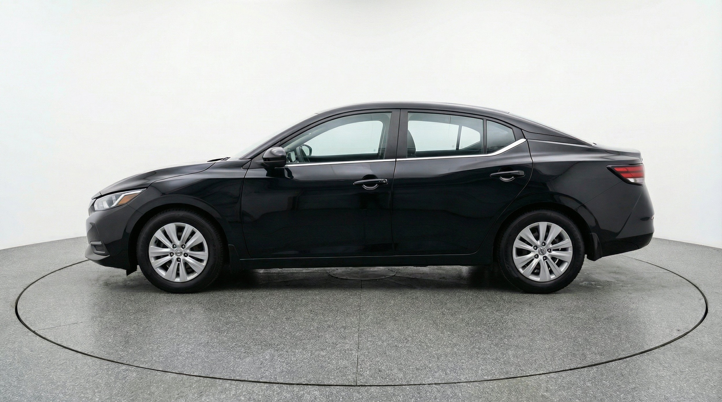 Thumbnail: 2025 Nissan Sentra - 5