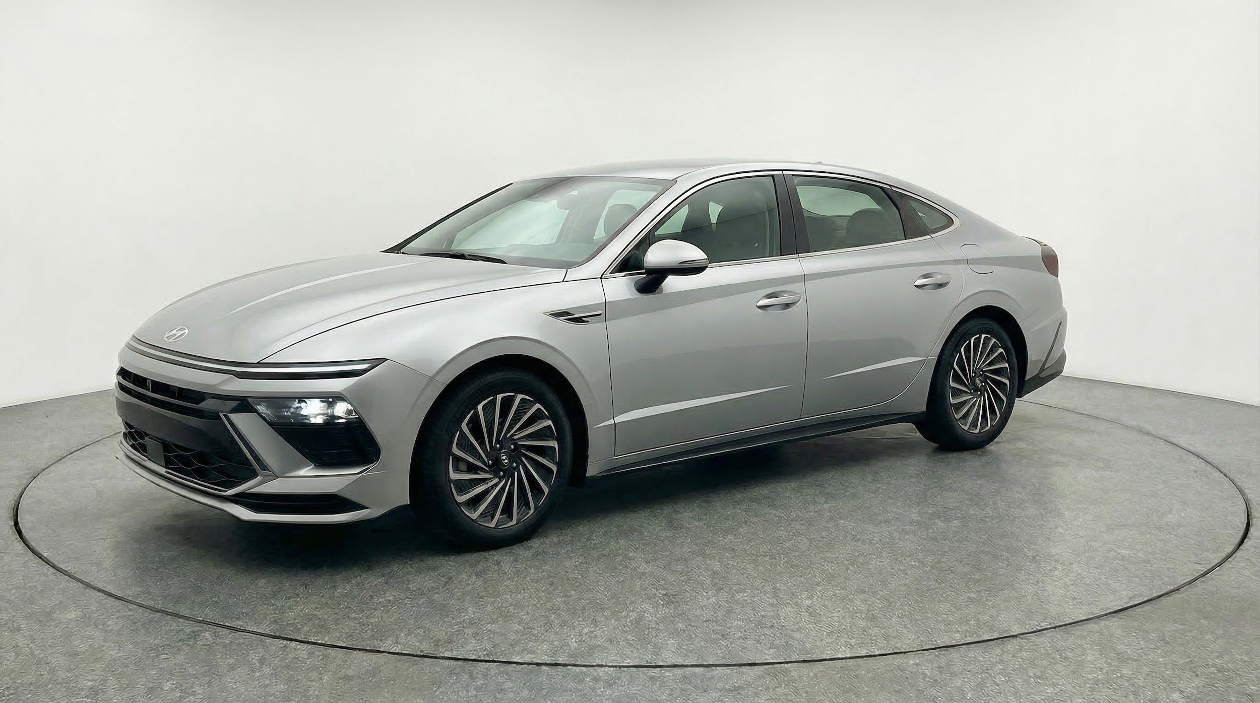 Thumbnail: 2025 Hyundai Sonata - 3