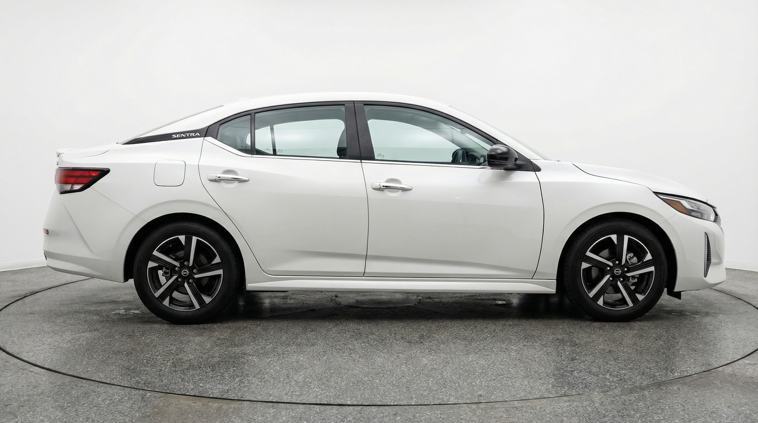 Thumbnail: 2025 Nissan Sentra - 8