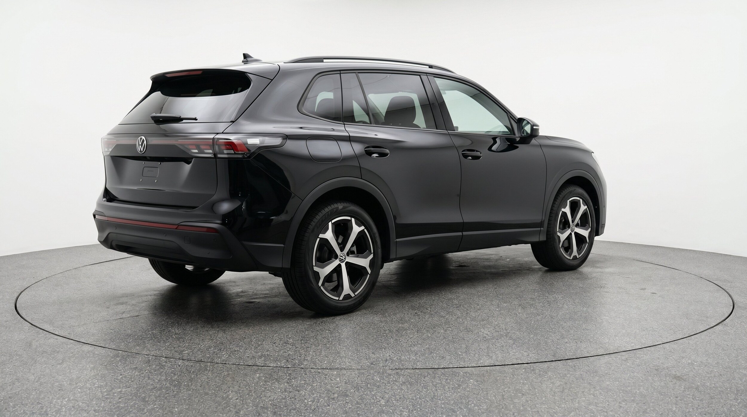 Thumbnail: 2026 Volkswagen Tiguan - 9