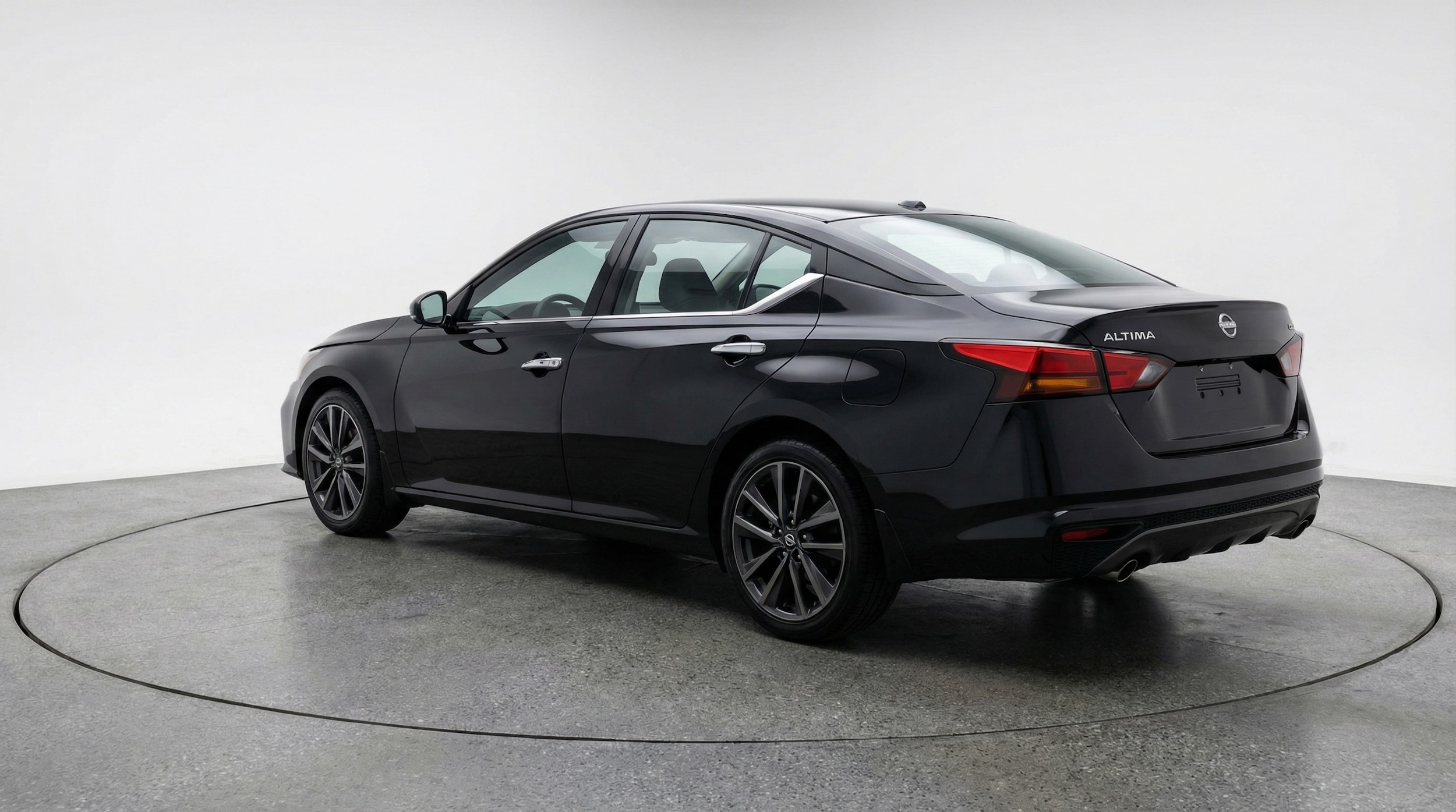 Thumbnail: 2025 Nissan Altima - 5