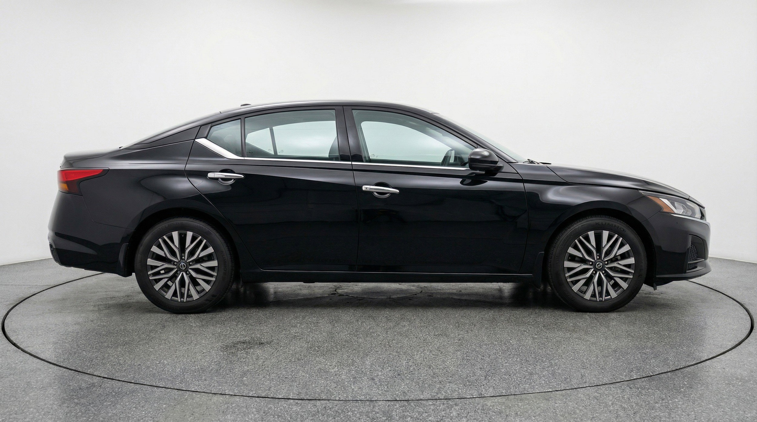 Thumbnail: 2025 Nissan Altima - 11