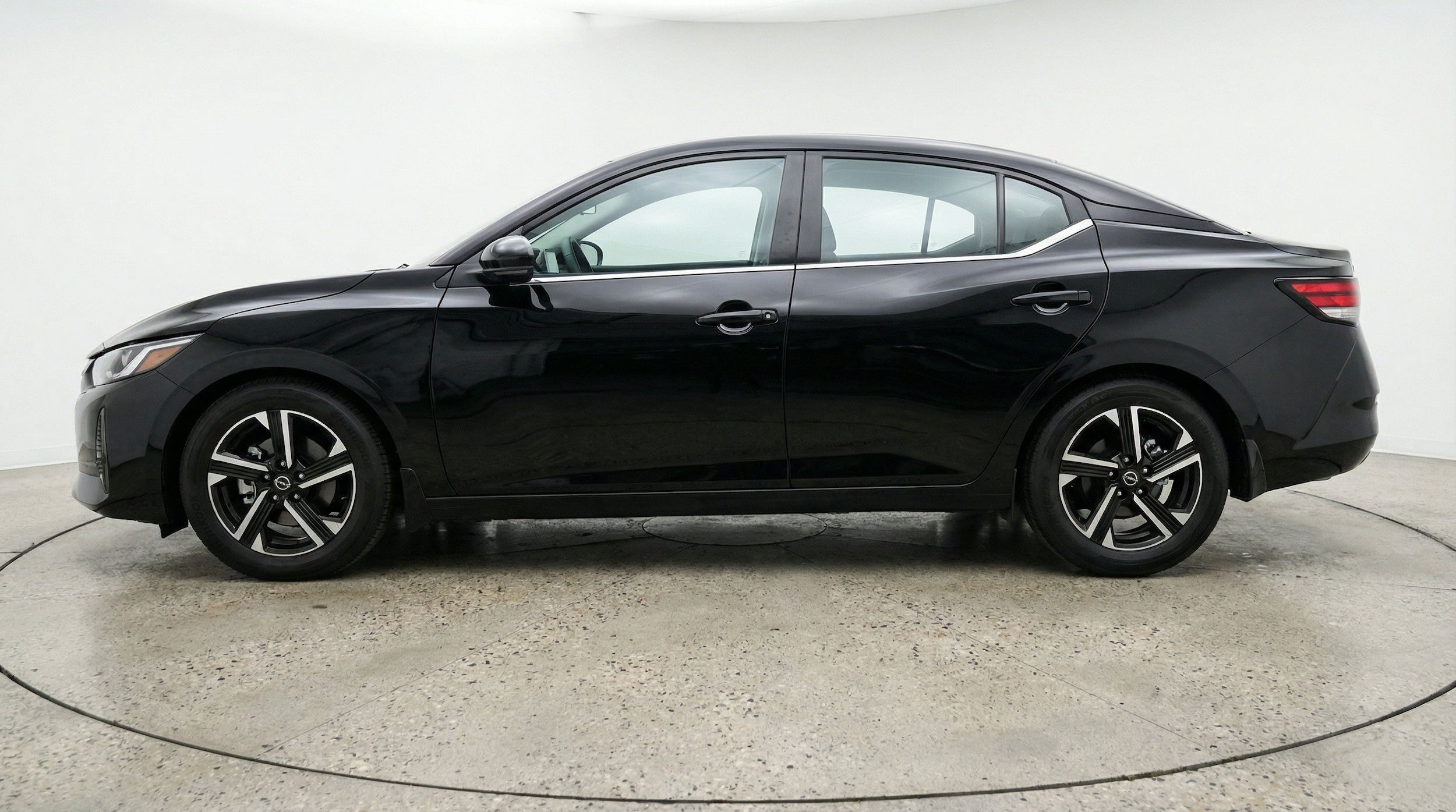 Thumbnail: 2025 Nissan Sentra - 5