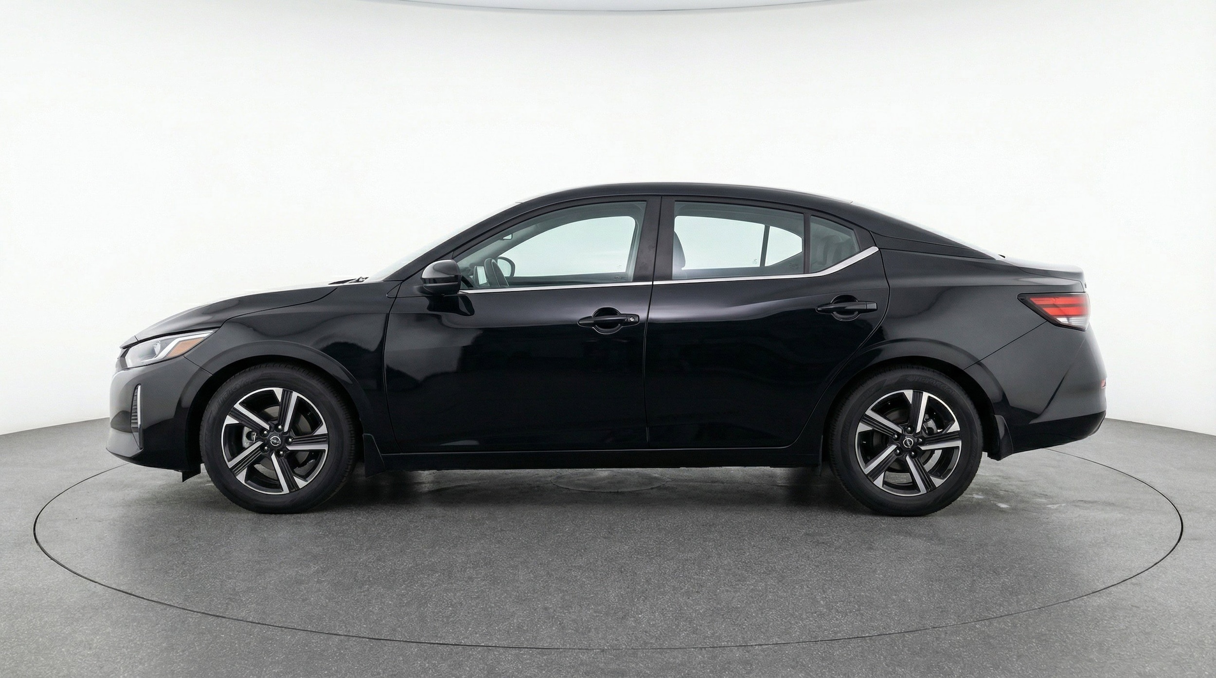 Thumbnail: 2025 Nissan Sentra - 5