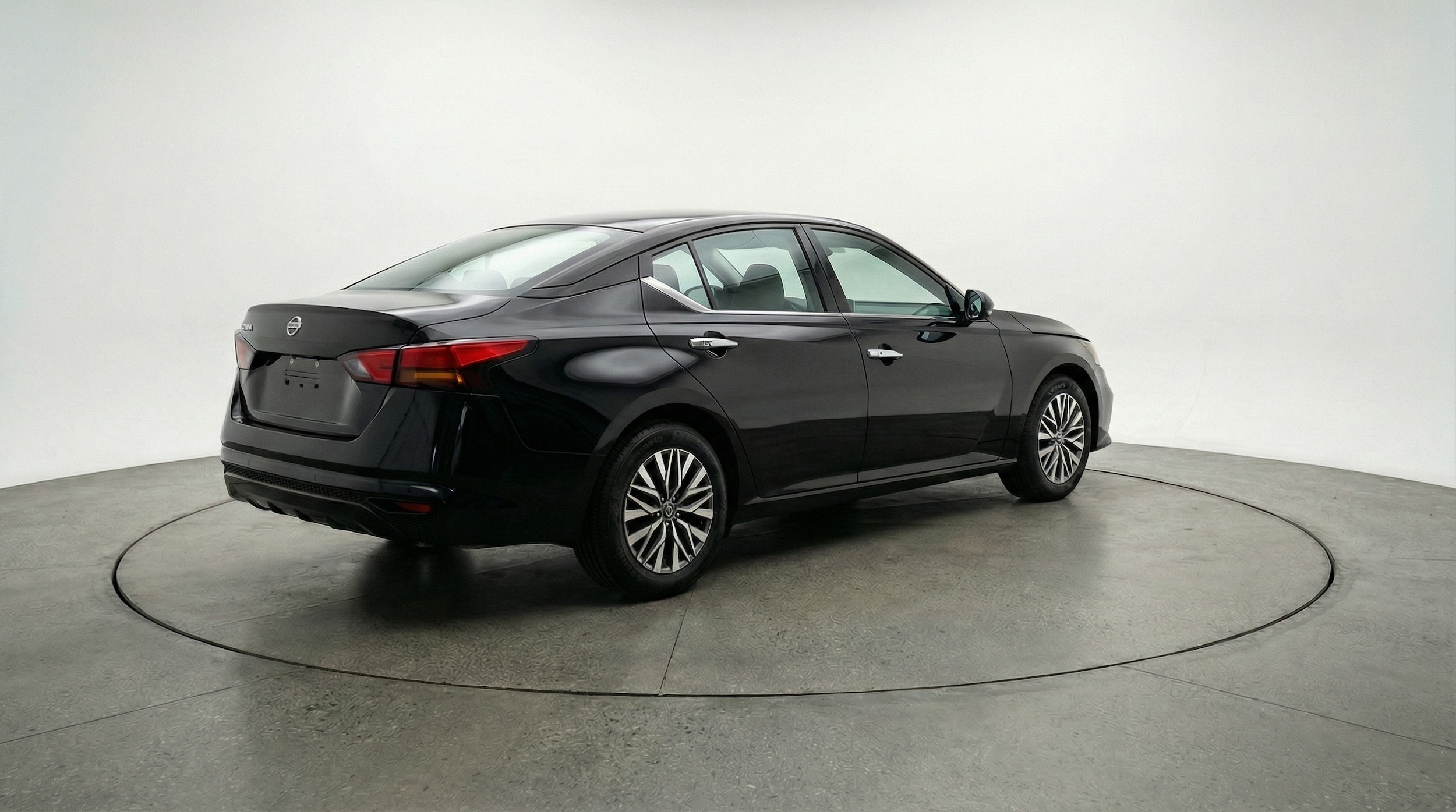 Thumbnail: 2025 Nissan Altima - 7