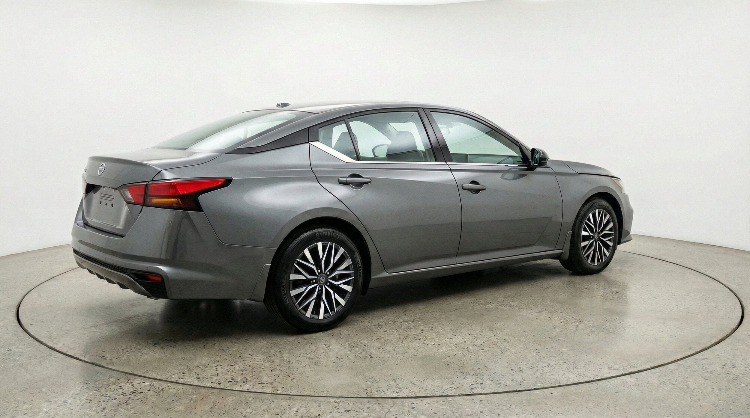 Thumbnail: 2025 Nissan Altima - 9