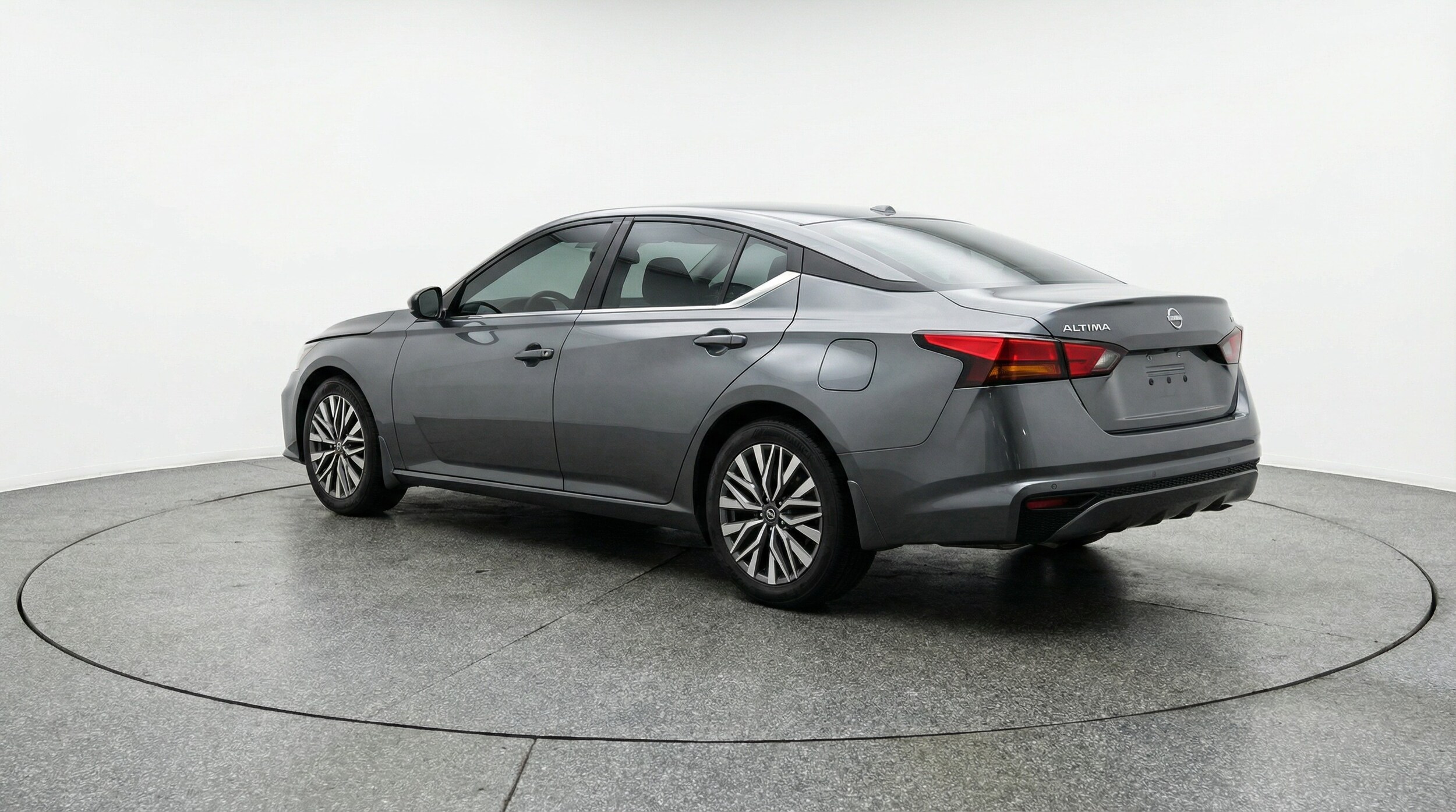 Thumbnail: 2025 Nissan Altima - 5