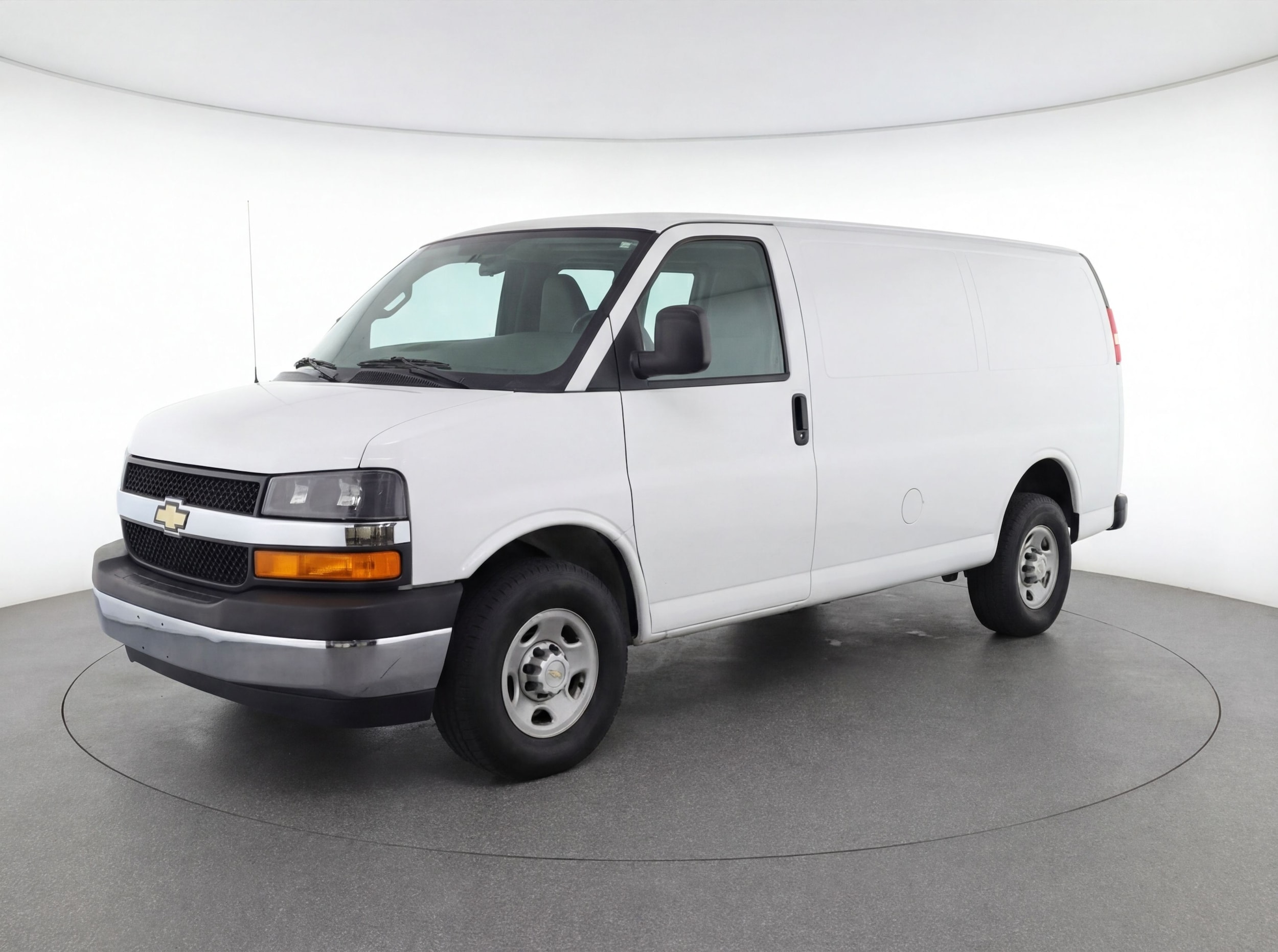 Thumbnail: 2025 Chevrolet Express - 3