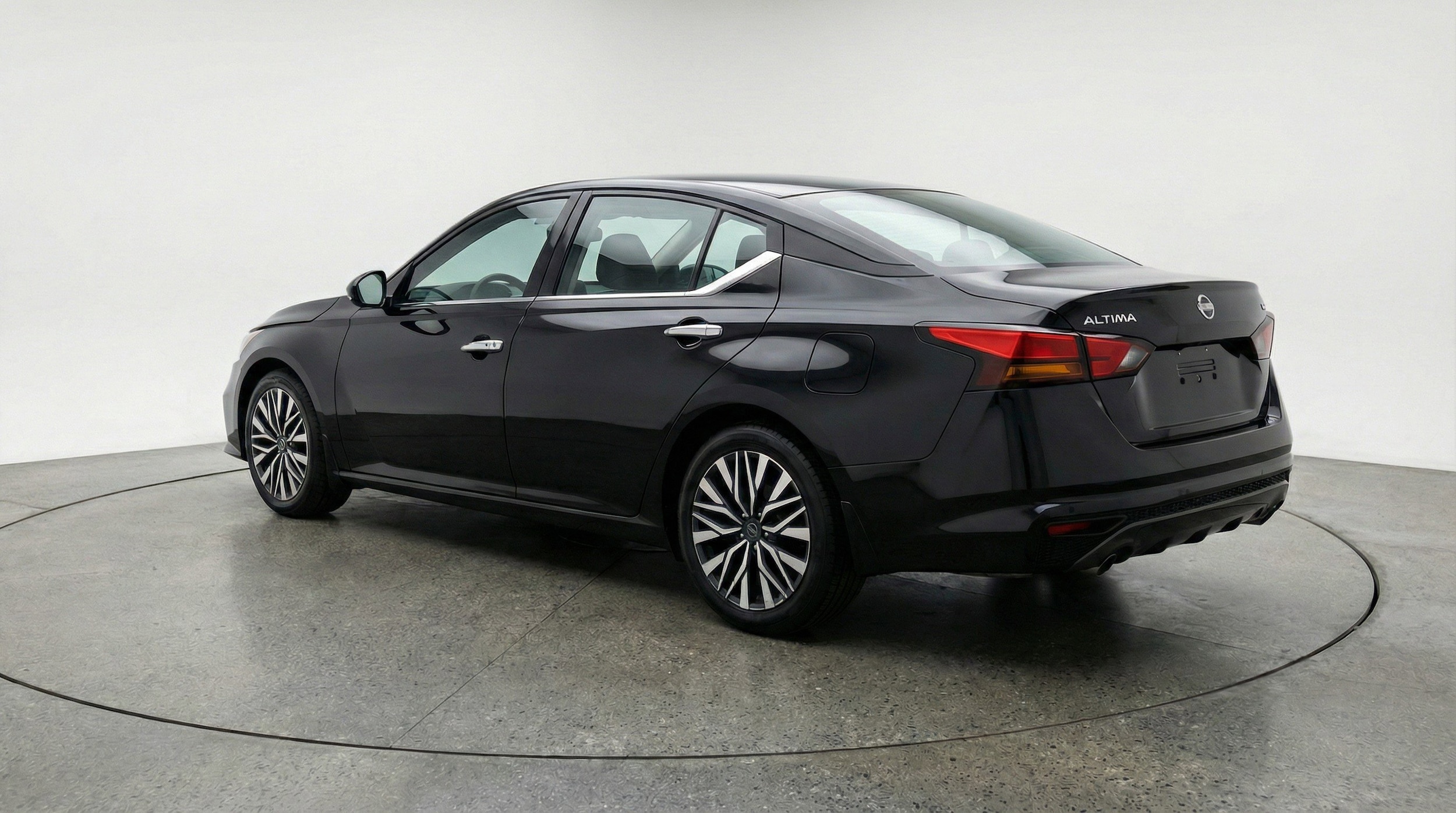 Thumbnail: 2025 Nissan Altima - 6