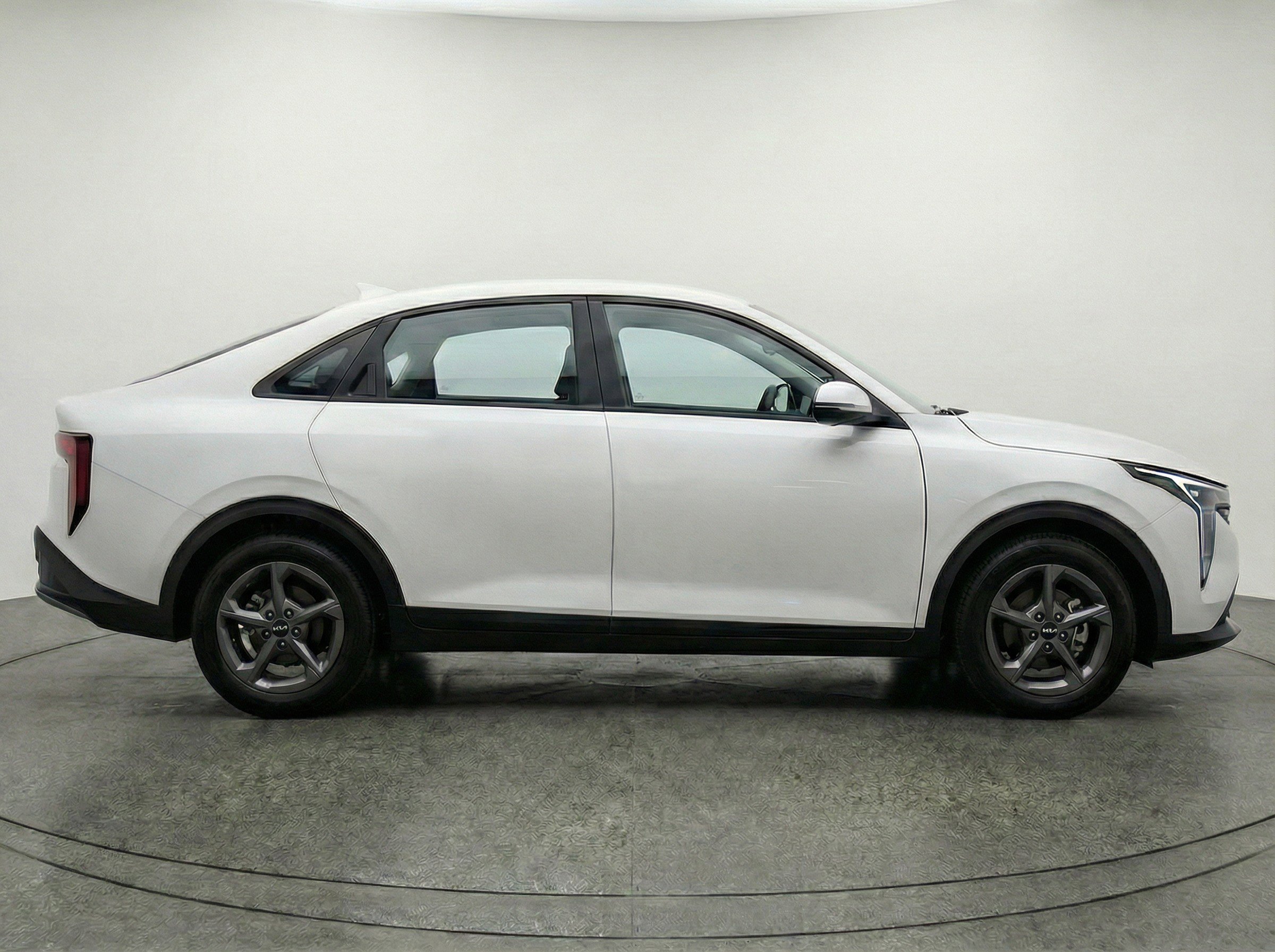 Thumbnail: 2025 Kia K4 - 11