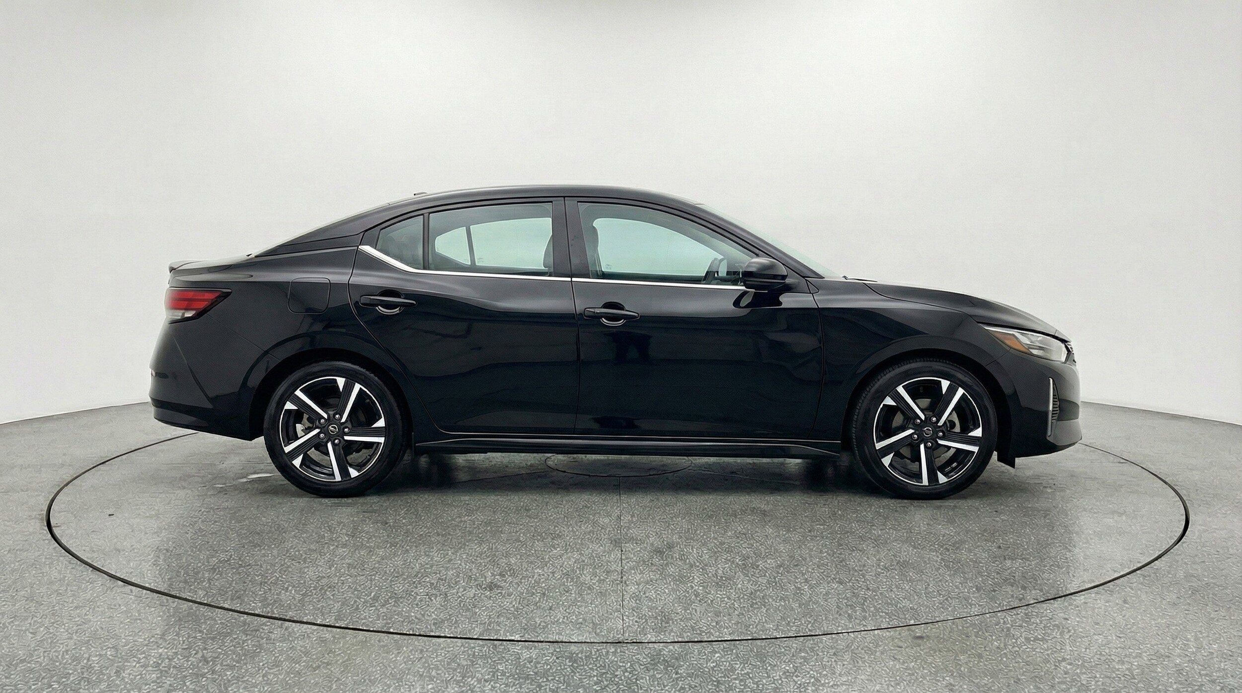 Thumbnail: 2025 Nissan Sentra - 11