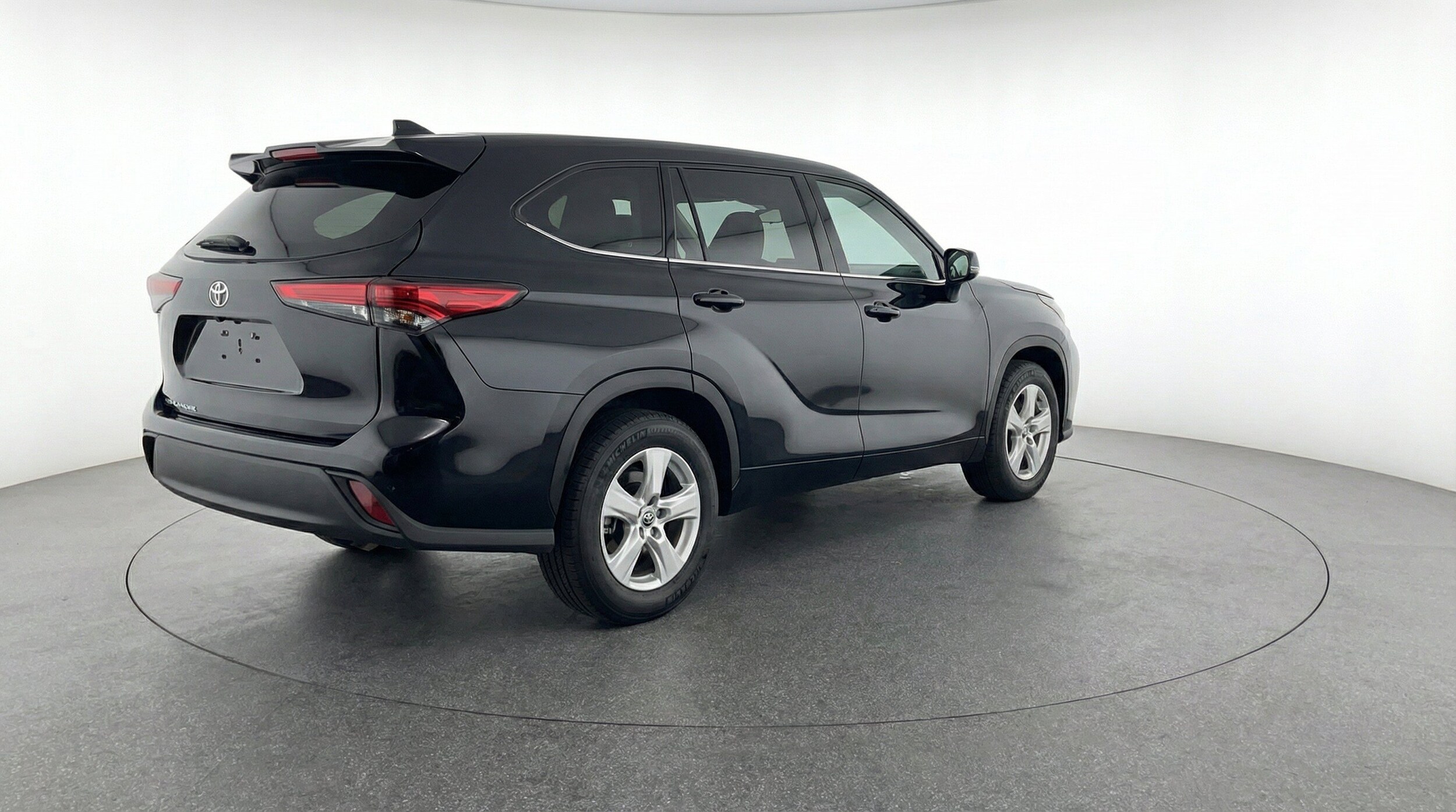 Thumbnail: 2025 Toyota Highlander - 9