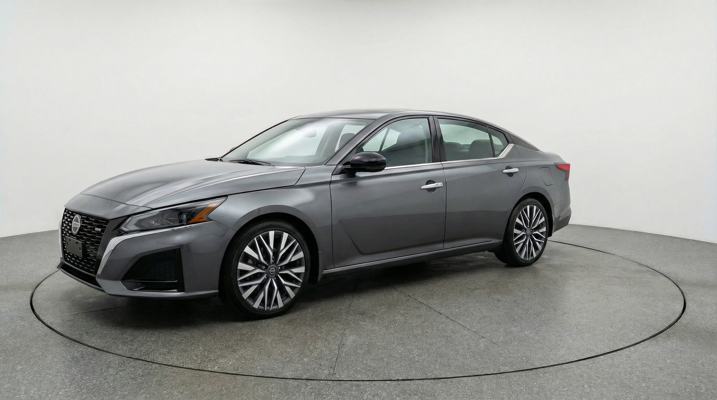 Thumbnail: 2025 Nissan Altima - 3