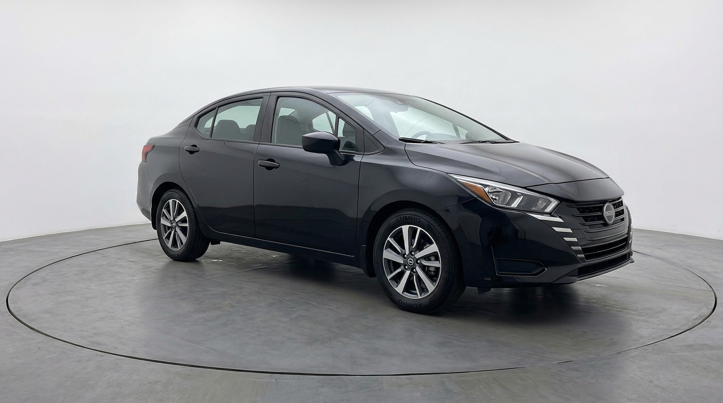 2025 Nissan Versa Sedan